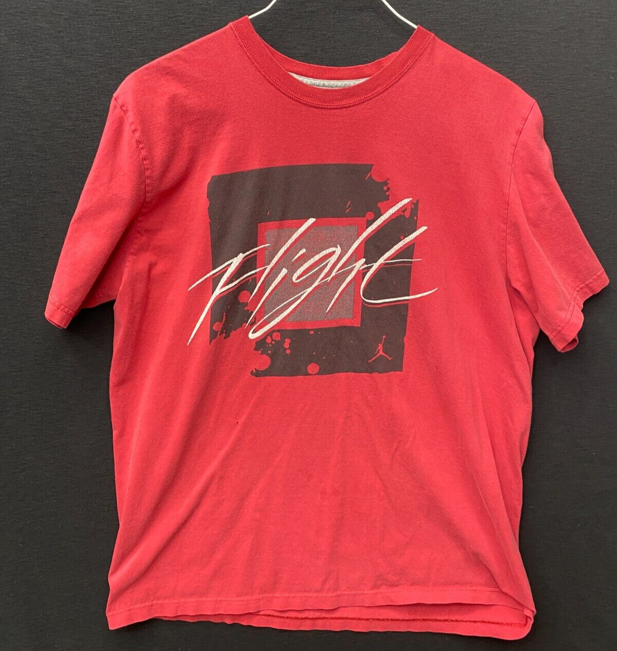 NIKE AIR Jordon FLIGHT RED T-SHIRT size LARGE (small hole) b1