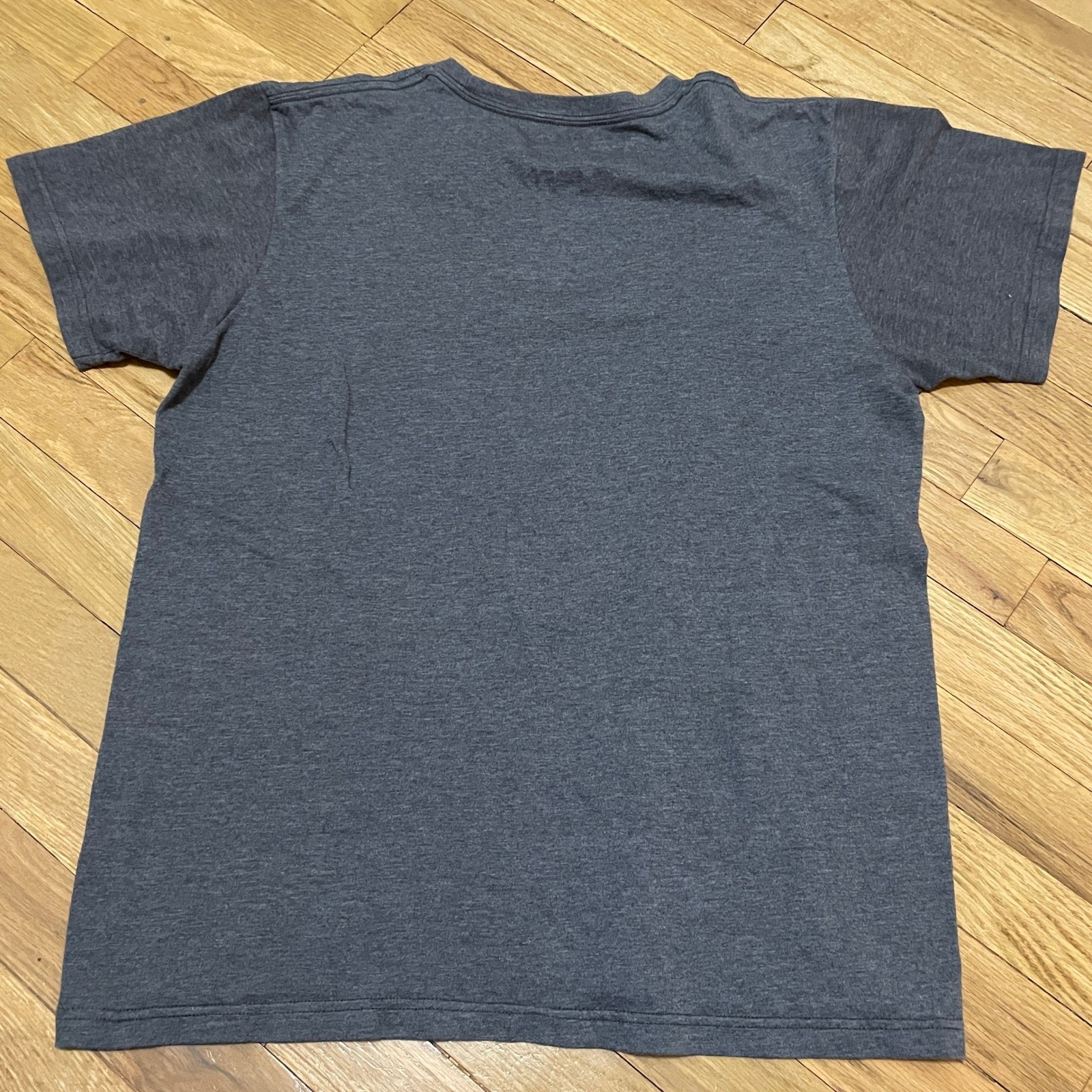 Boston Red Sox MLB Genuine Merchandise Men’s Medium Gray Heather Graphic T-Shirt