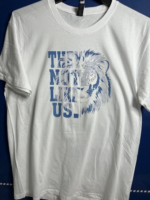 Lion Graphic White T-Shirt, XL – “THEY NOT LIKE US”, everyday casual streetwear.