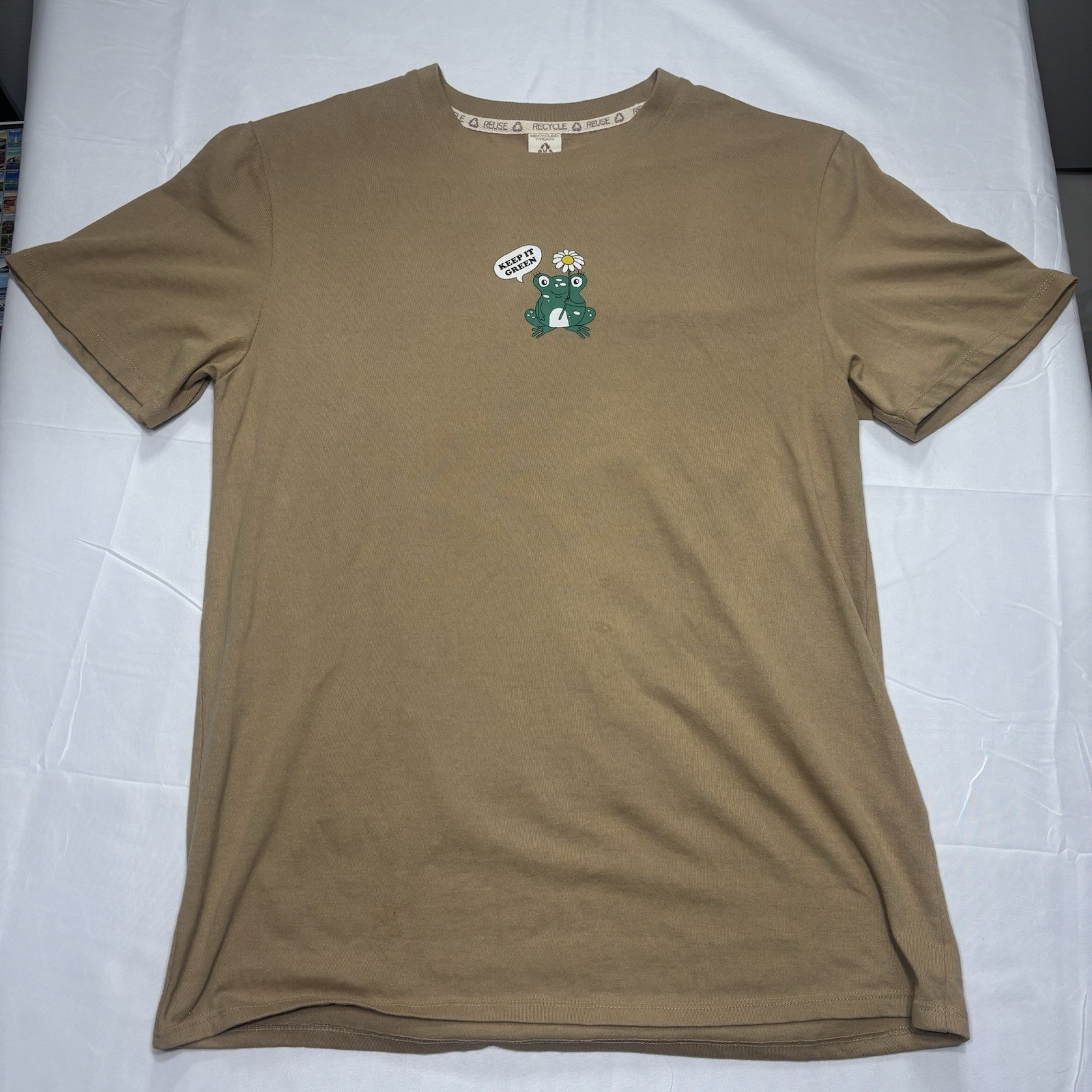 Recycled Threads Love Your Mother Earth T Shirt Size M Frog Mushroom Brown Tee