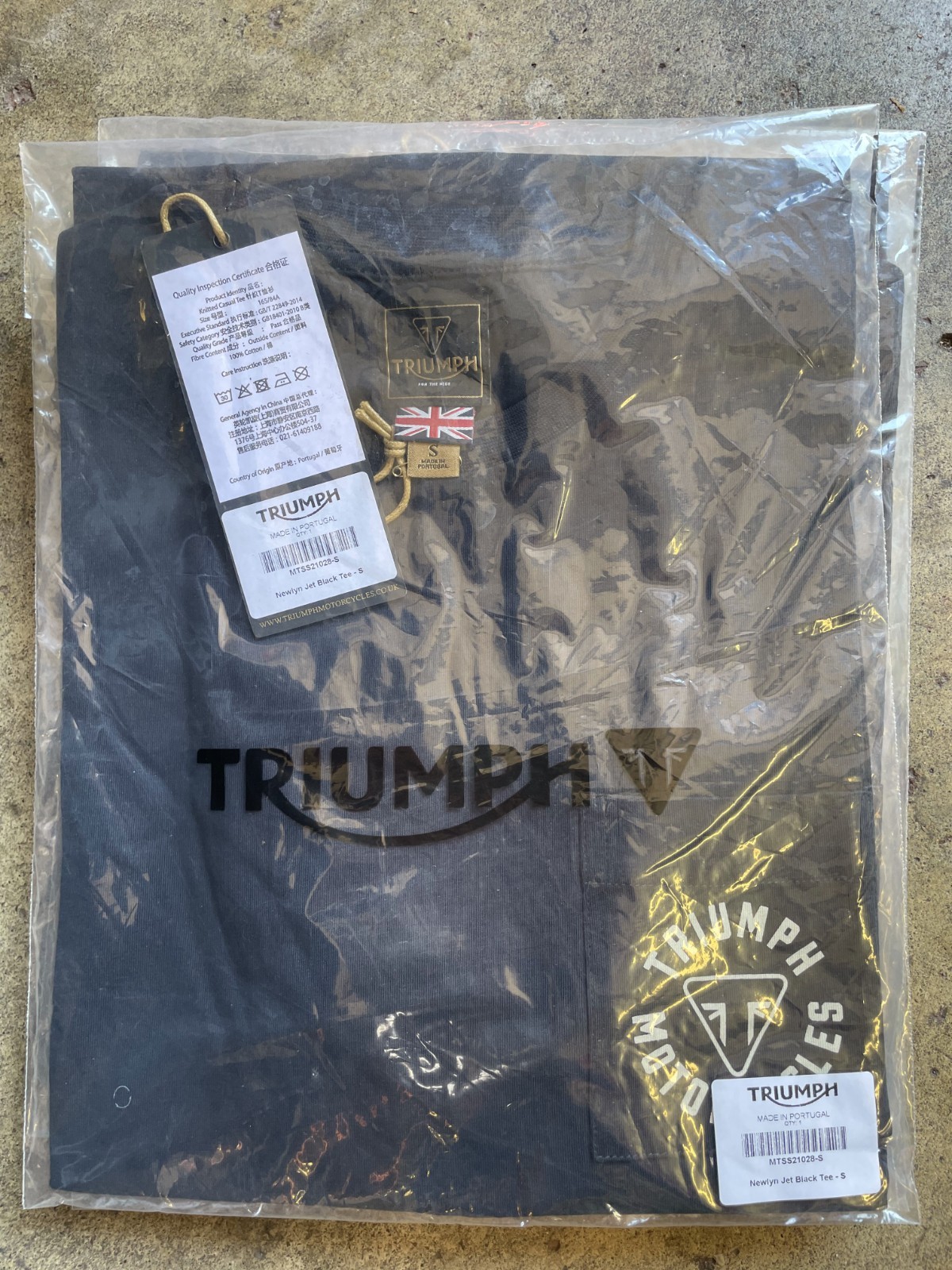 Triumph Motorcycles T-Shirt Mens Small Newlyn Jet Black Graphic Logo Cotton