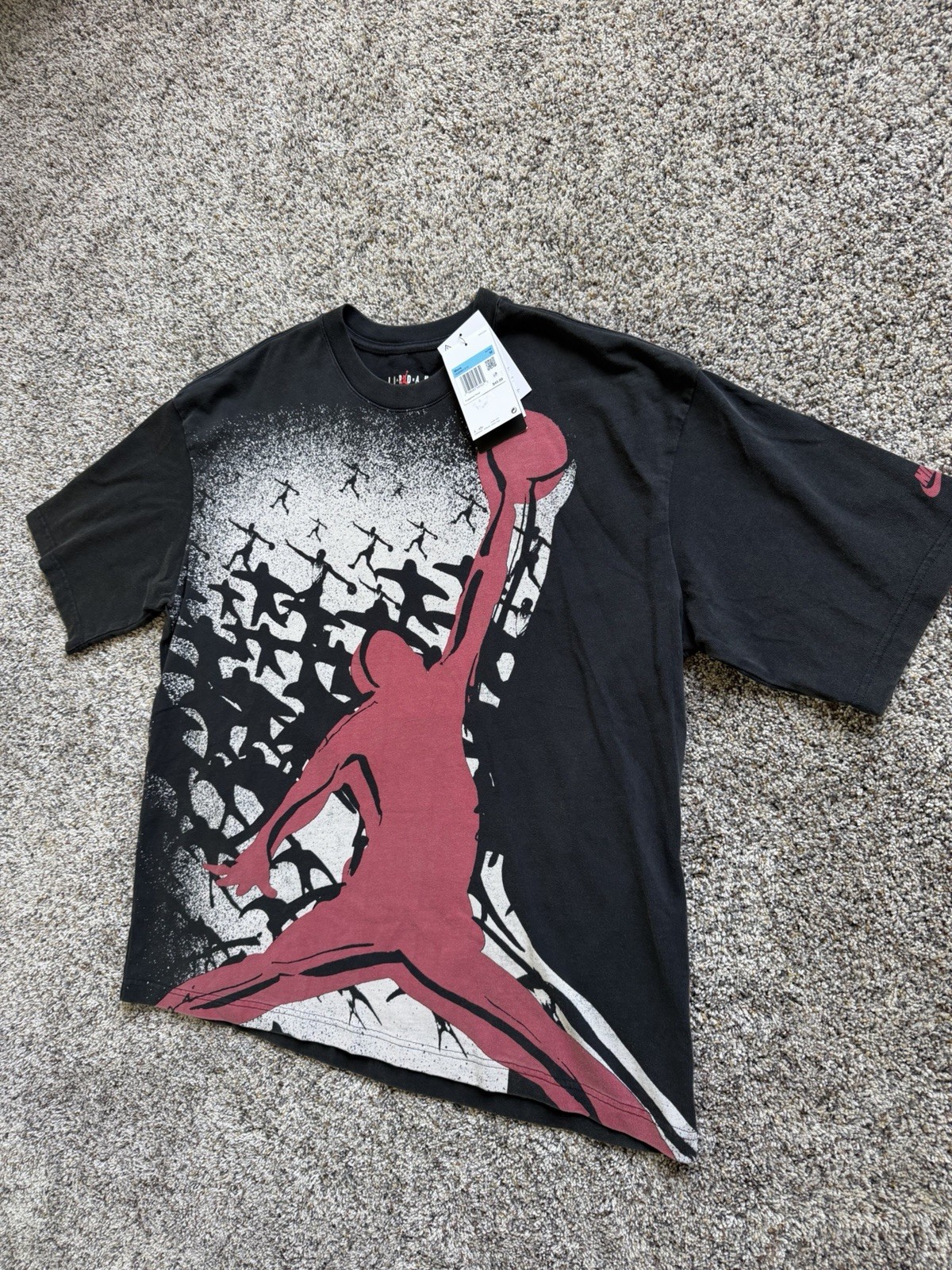 Nike Jordan Reissue Men’s Black Graphic T-Shirt Size Medium Oversize HQ8982-010