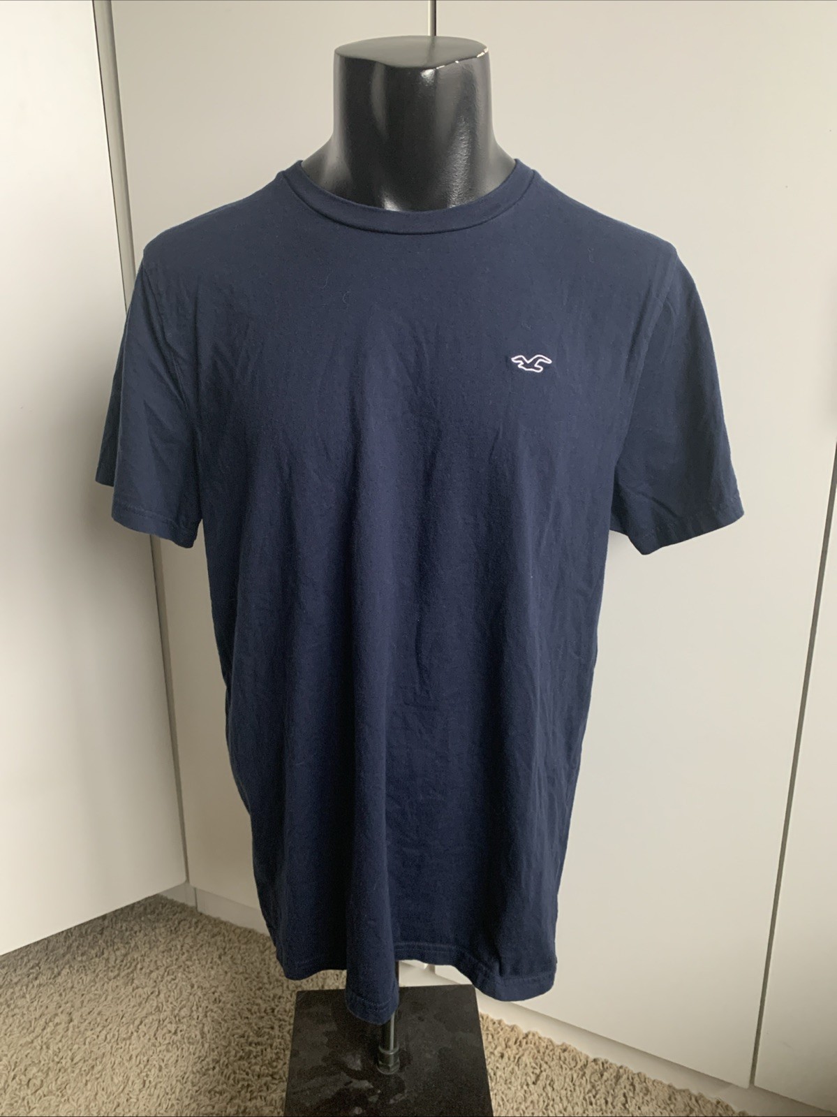 Hollister Must-have Collection Men’s size XL navy blue T-shirt 100% cotton