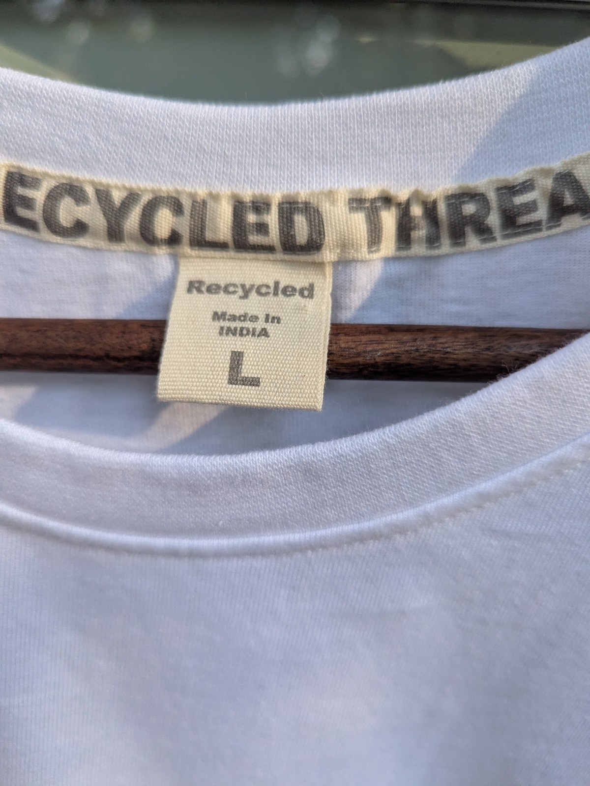 Men’s Recycled Threads Short Sleeve White T Shirt Size Large