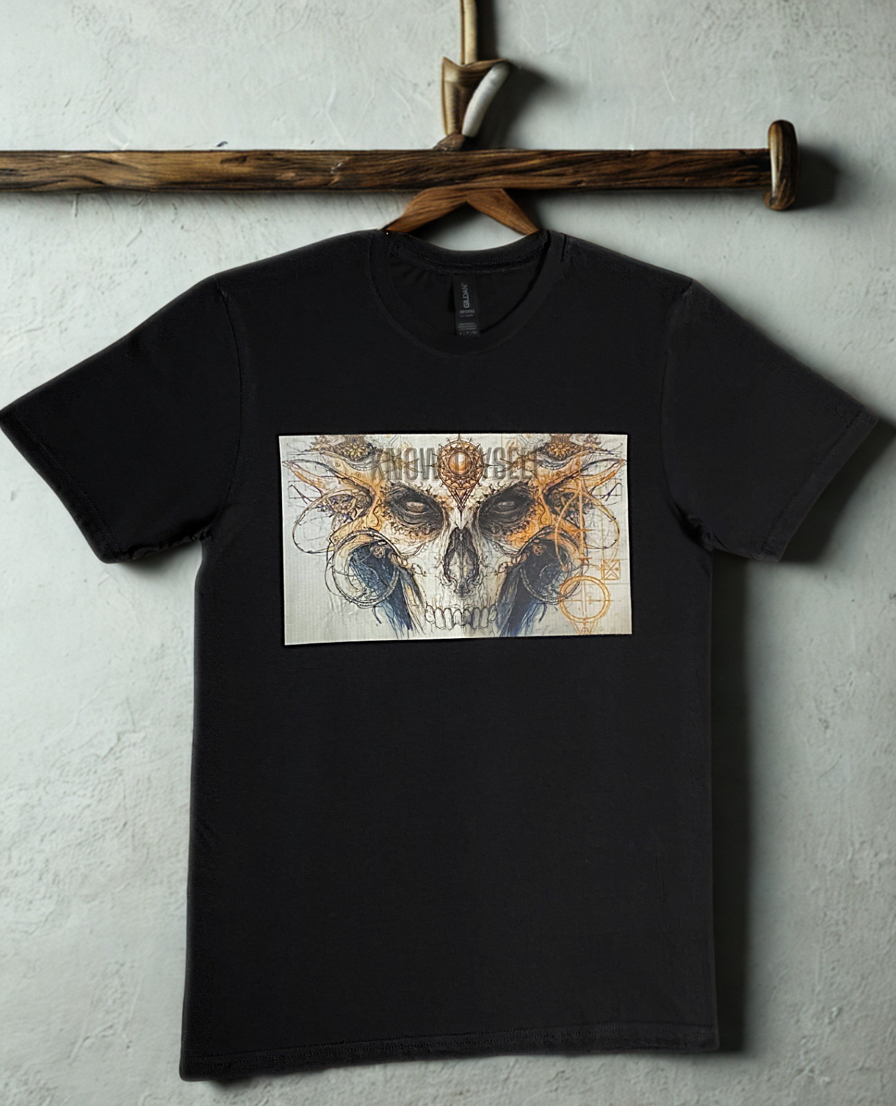 DTF Custom Made – KNOW THYSELF Short Sleeve T-Shirt – Black & White SML