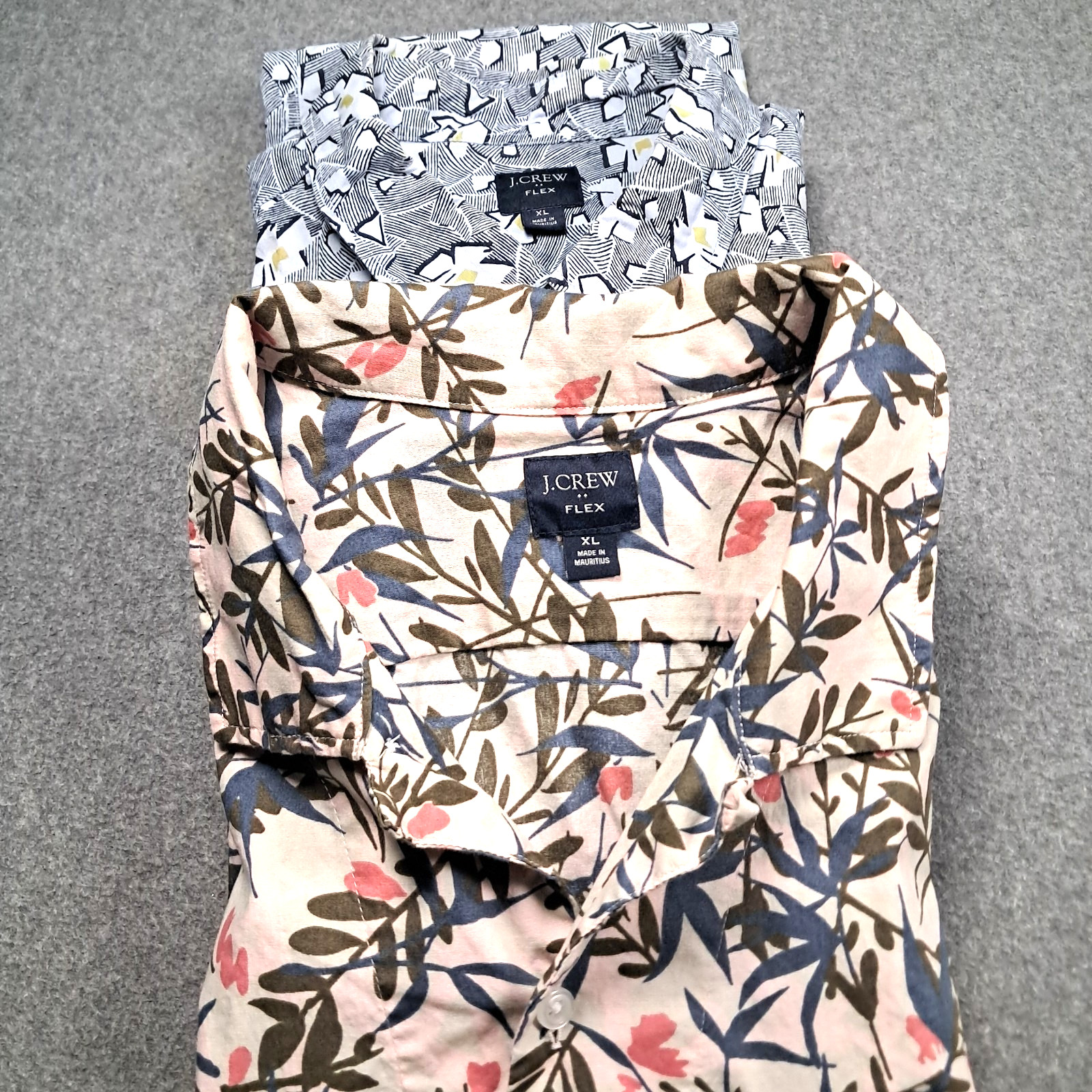 J Crew Flex Button Down Short Slv Shirts Lot of 2 Geometric & Floral Patterns XL