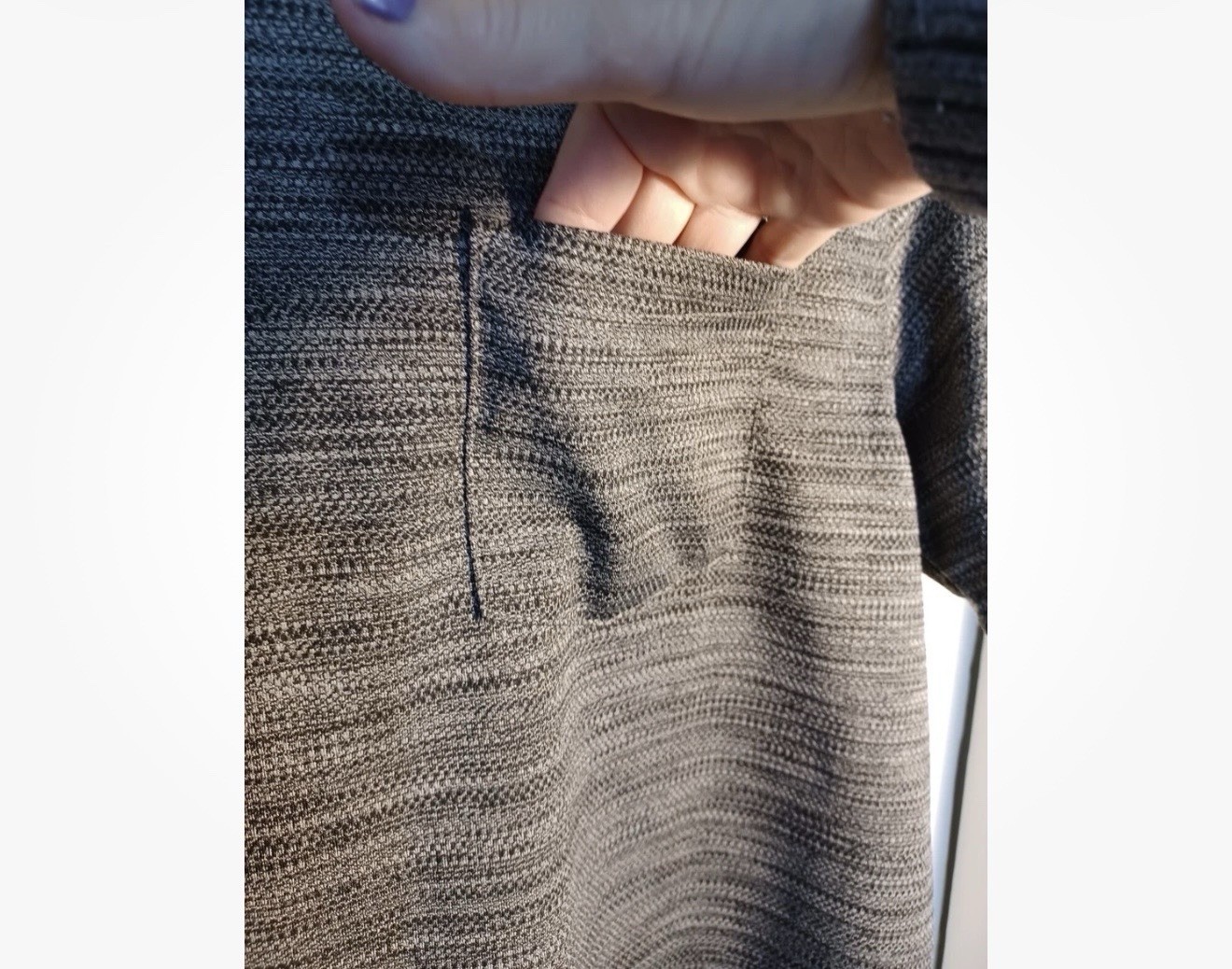 Kenneth Cole Active Front Pocket Gray Men’s Soft And Stretchy T-shirt Size Large