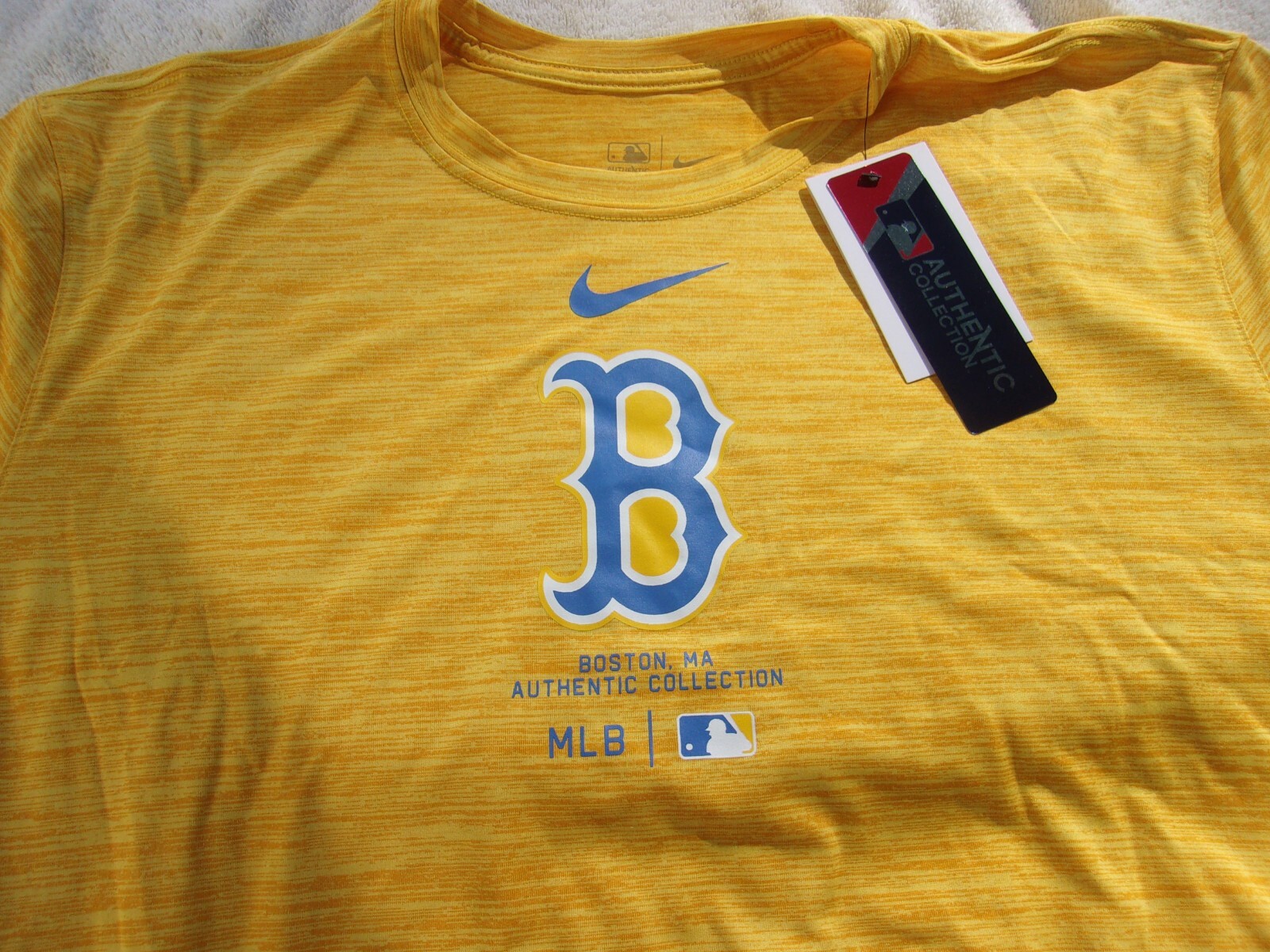 NWT Nike dri fit T, Boston Red Sox, B, men’s L, XL, heather gold, MLB, polyester