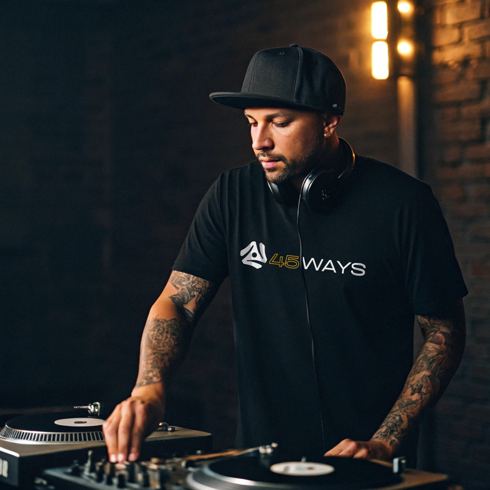 “45 WAYS” 45 adapter RPM T-Shirt – Soft Modern Fit DJ Music Tee S-2XL Technics
