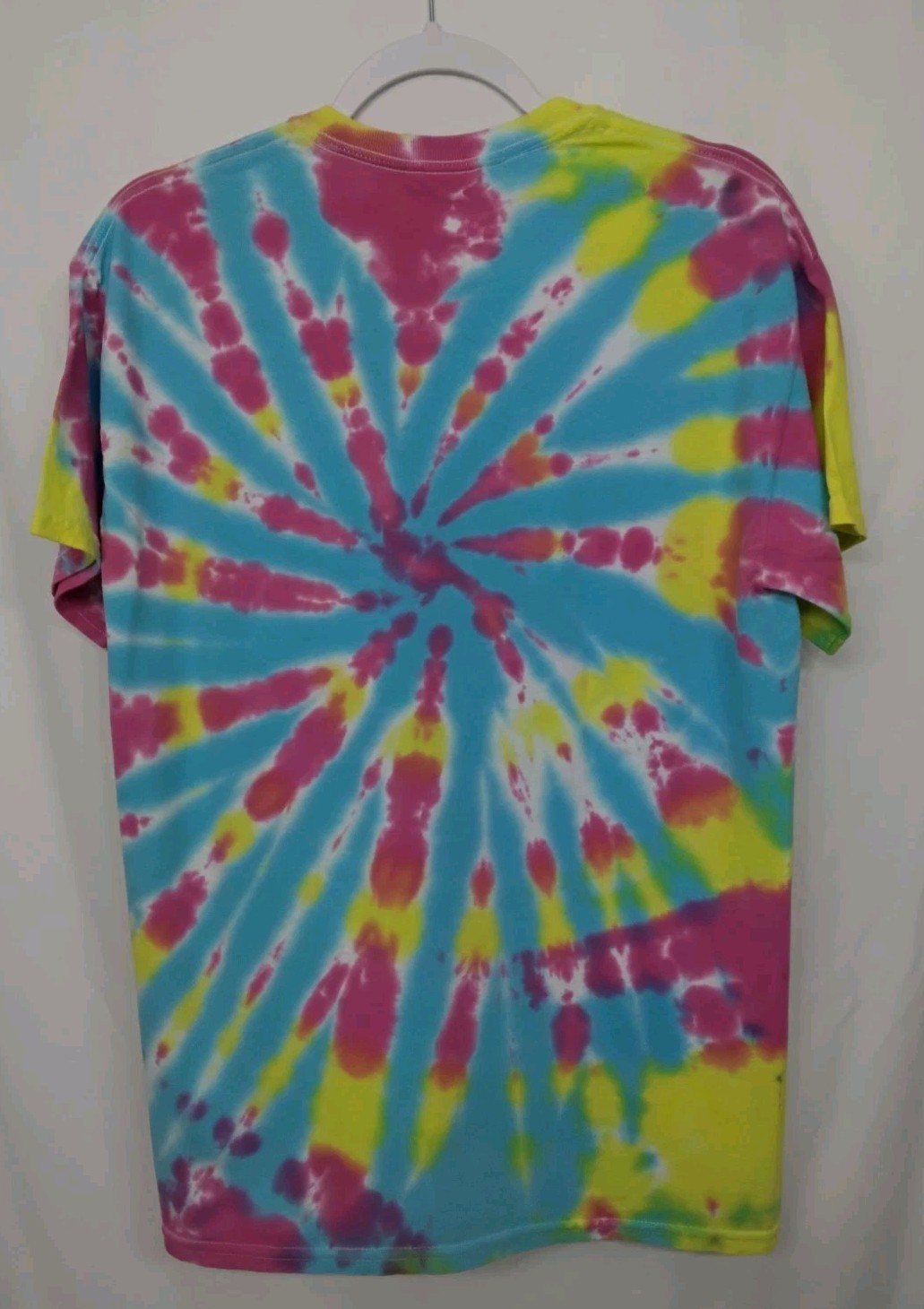 New Tie Dye Men’s Medium T-Shirt Blue Yellow Multicolor Summer Swirl Spiral