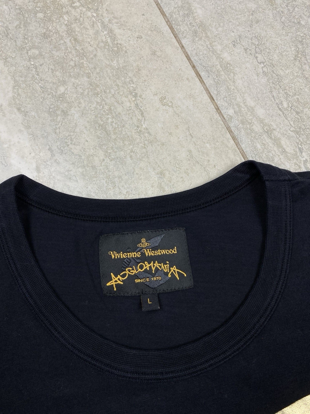 Vivienne Westwood GOLD FOIL Arm & Cutlass Orb Logo Black T Shirt Size L