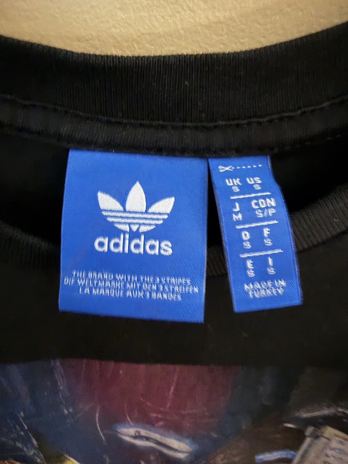 adidas Originals Men’s Black Logo Graphic Crew Neck T-Shirt S