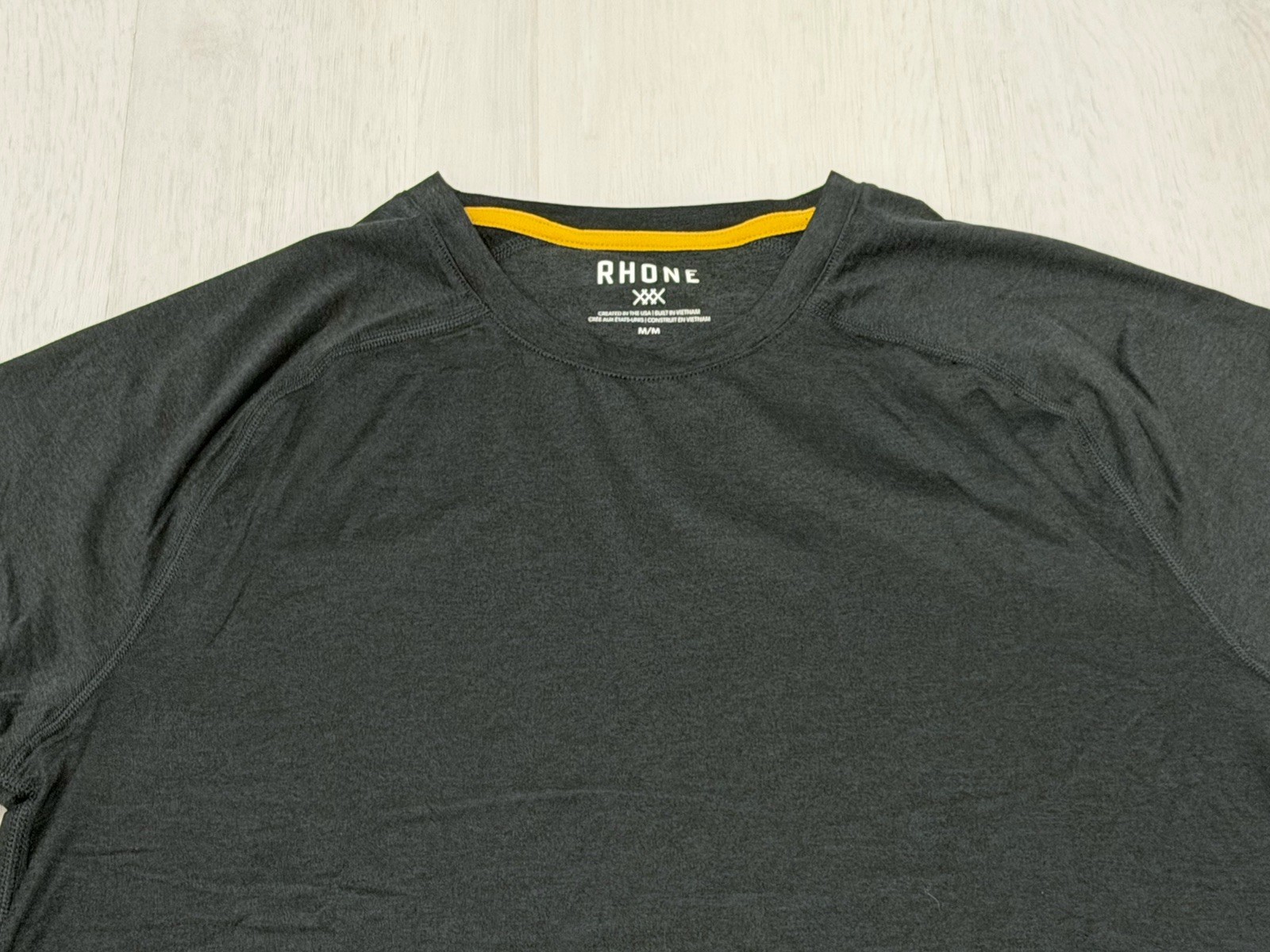 Men’s RHONE Atmosphere Tee T-shirt Short Sleeve – True Black Heather – M $58