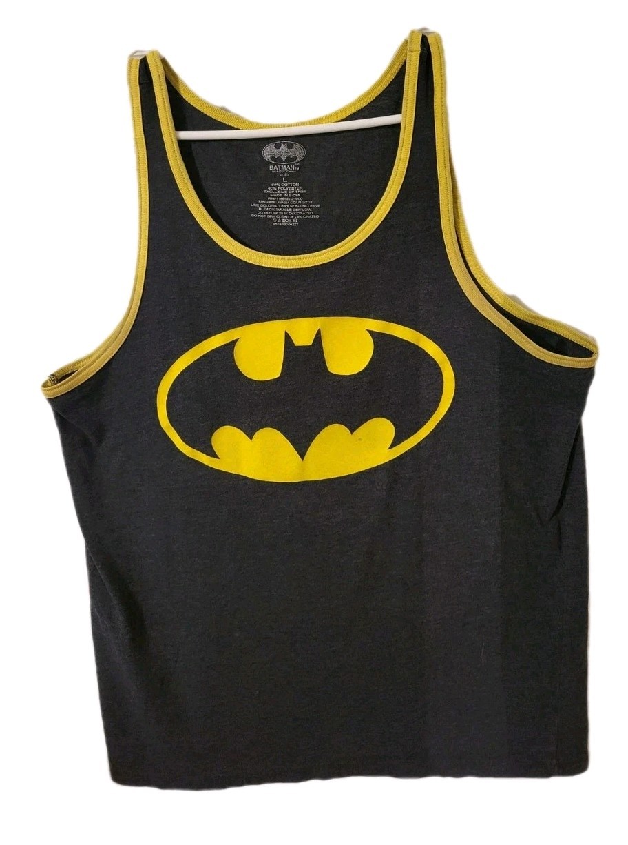 Batman Tank Top Men’s Size Large Gray Yellow Graphic Print Scoop Neck