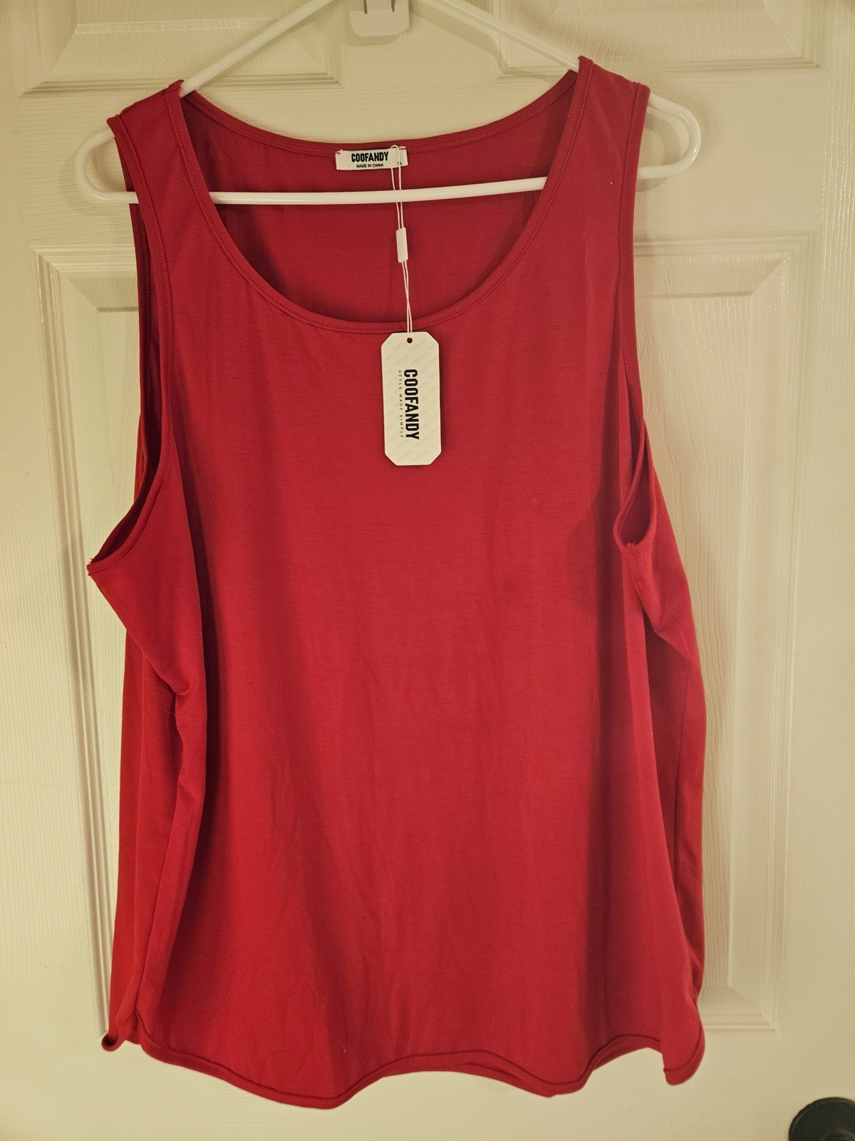 COOFANDY Men’s Red Sleeveless Tank Top New with Tags XL Size