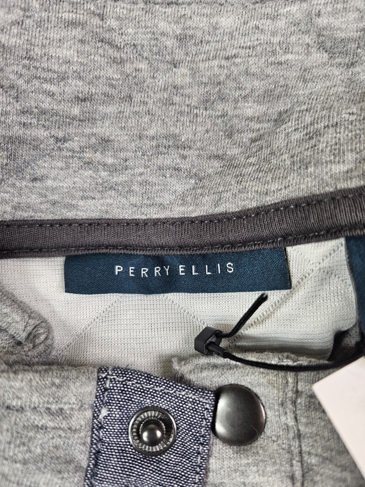 Perry Ellis Long Sleeve Henley Quilted Sweater in Gray Mens Size XL NWT