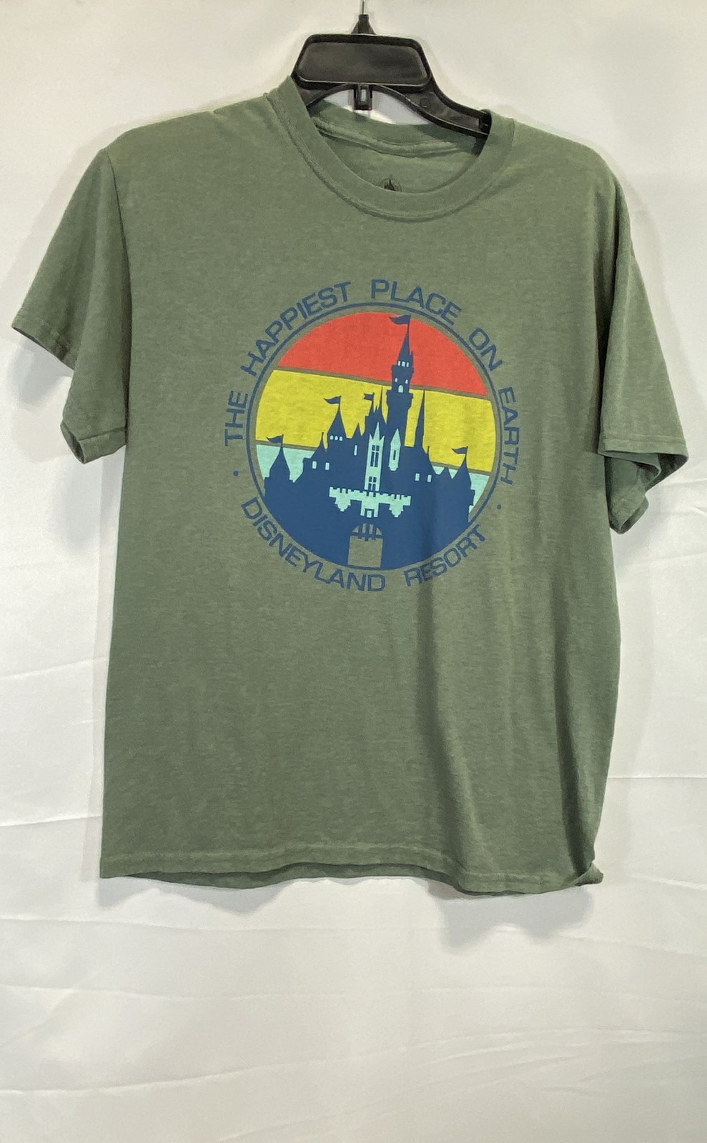 Disney Men’s T-Shirt Green Disneyland Resort Happiest Place On Earth Castle Sz M