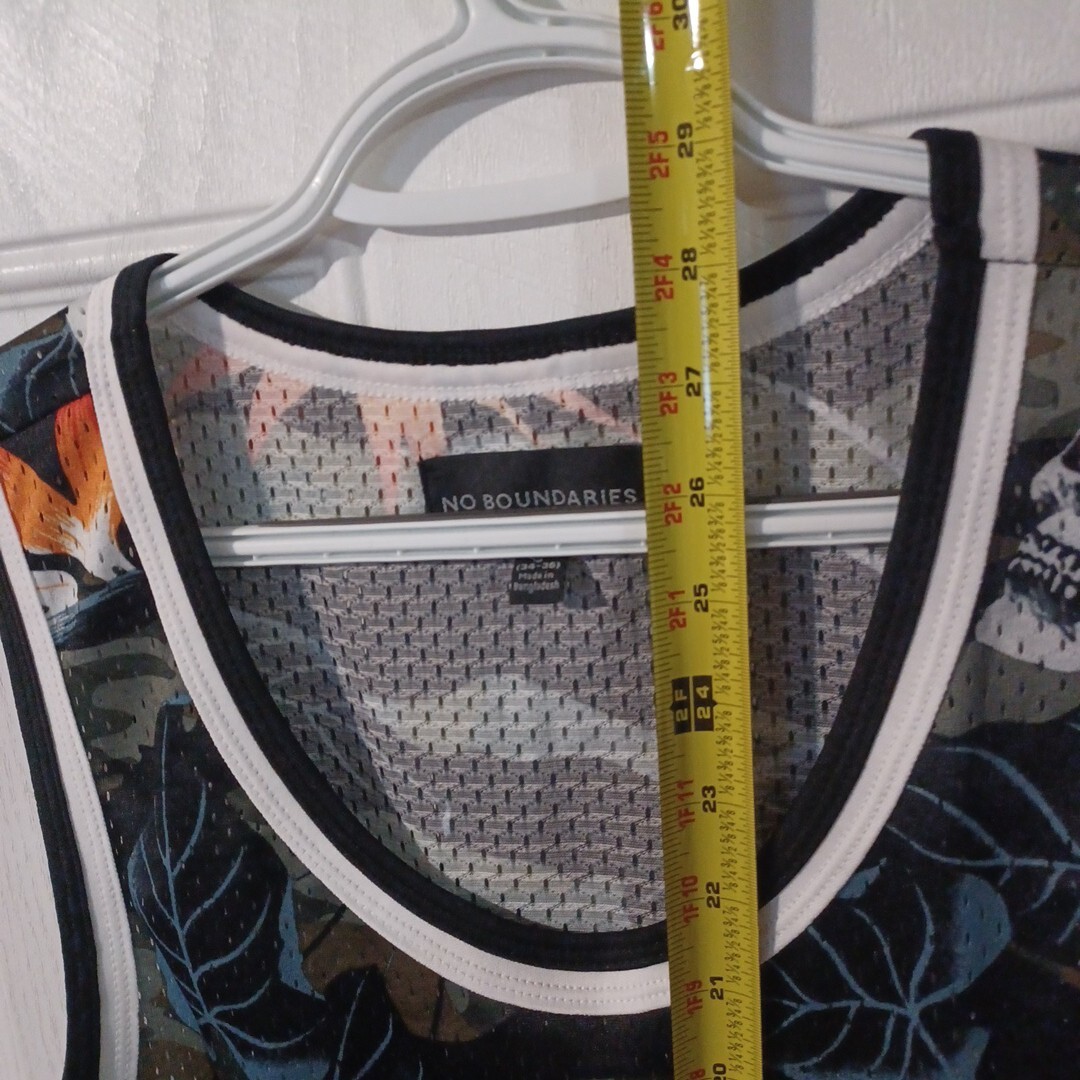 No Boundaries Multi-Color Skull and Fowers Tank Top Men’s Size S