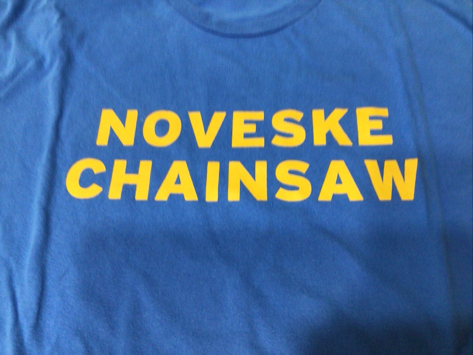 2 XXL “NOVESKE CHAINSAW” Tshirts, Blue, Gilden Shirts, Blue