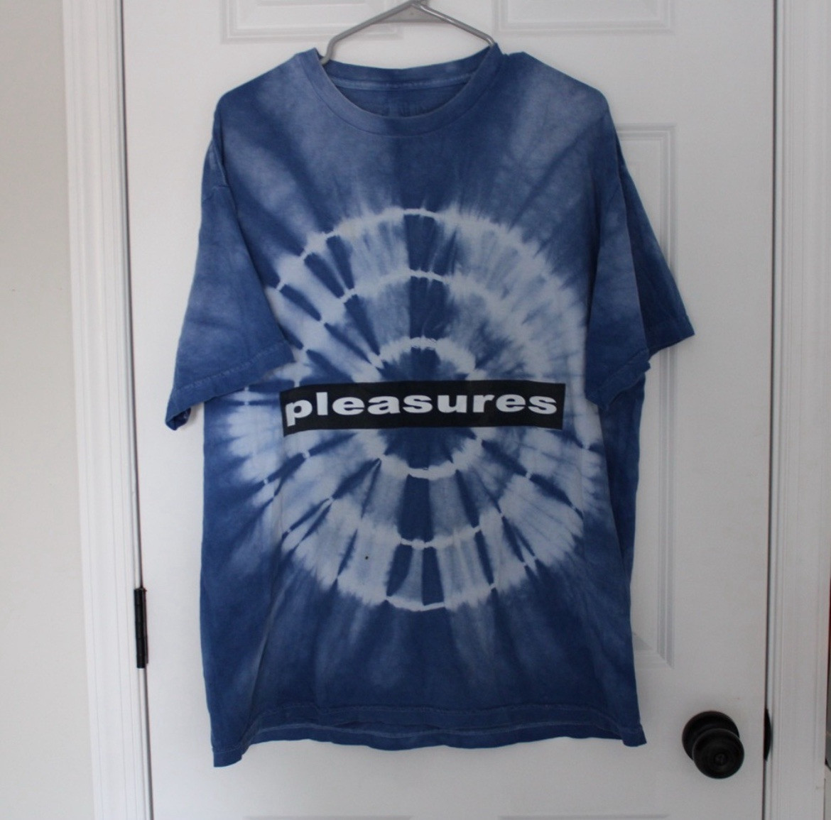 PLEASURES Shirt SURREALISM TYE DYE T-SHIRT Men’s L “Surrealism”