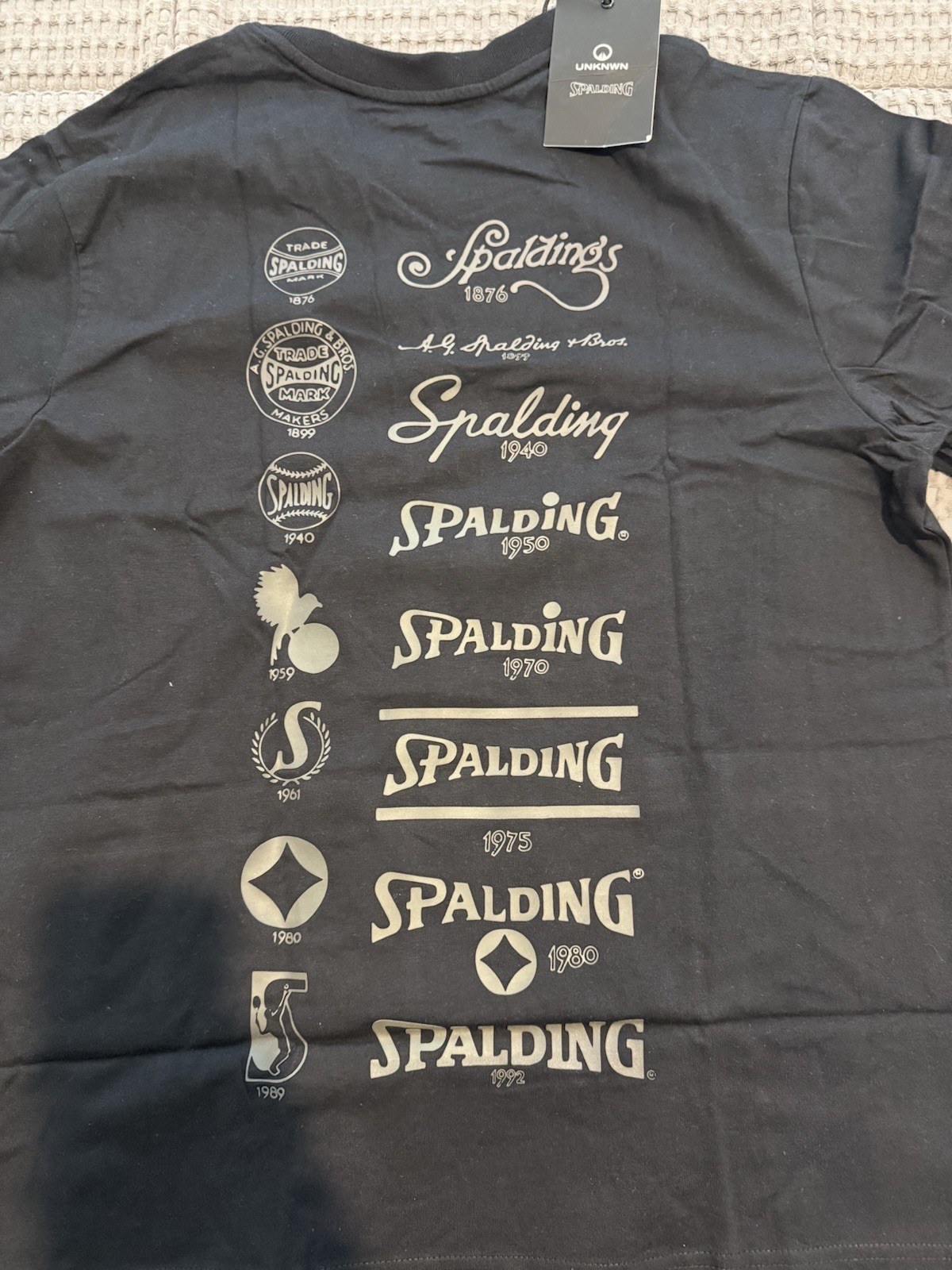 UNKNWN x Spalding T-Shirt Collab (LeBron James Brand) – Men’s Size L