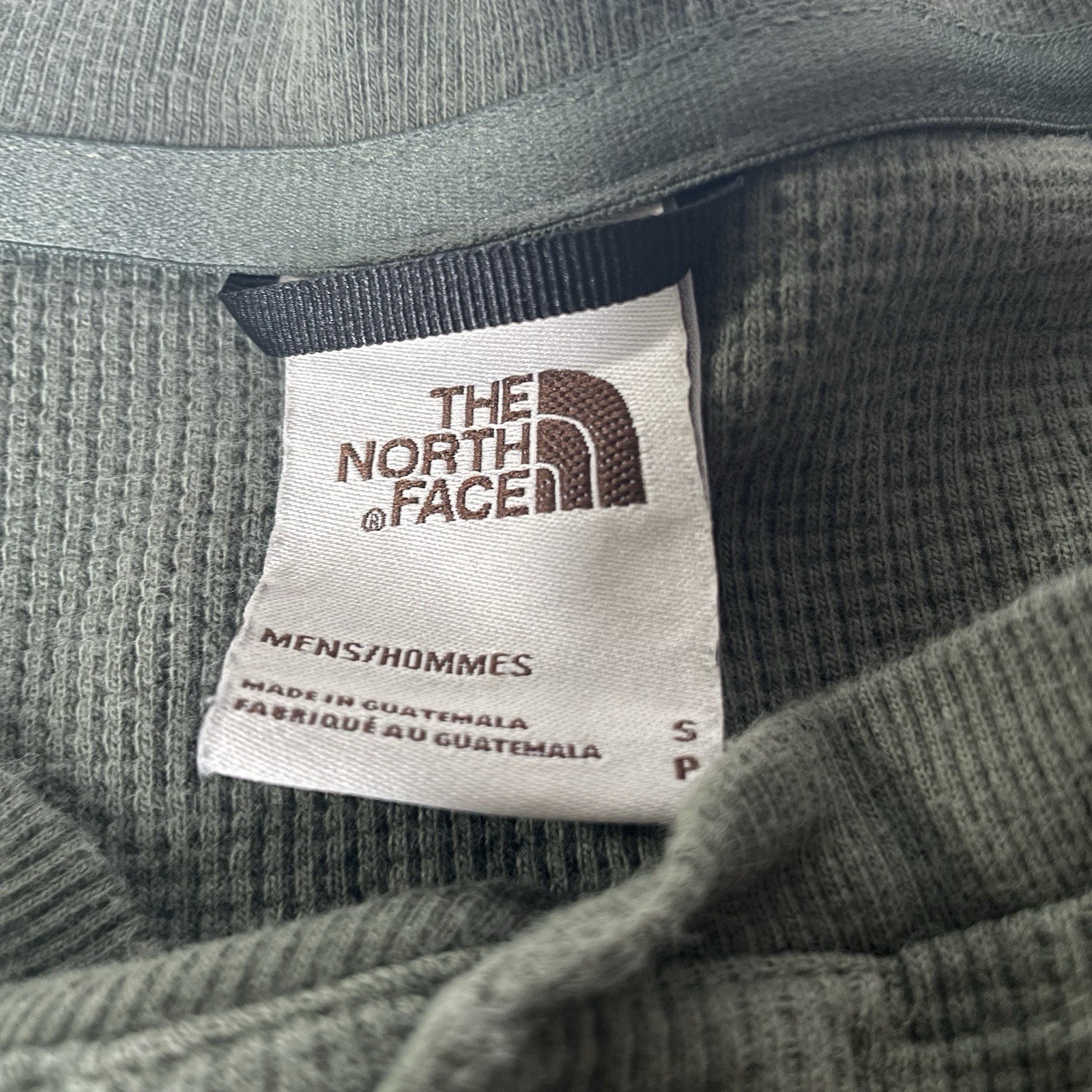 The North Face Men’s Green Solid Waffle Knit Henley Long Sleeve Tee Size S