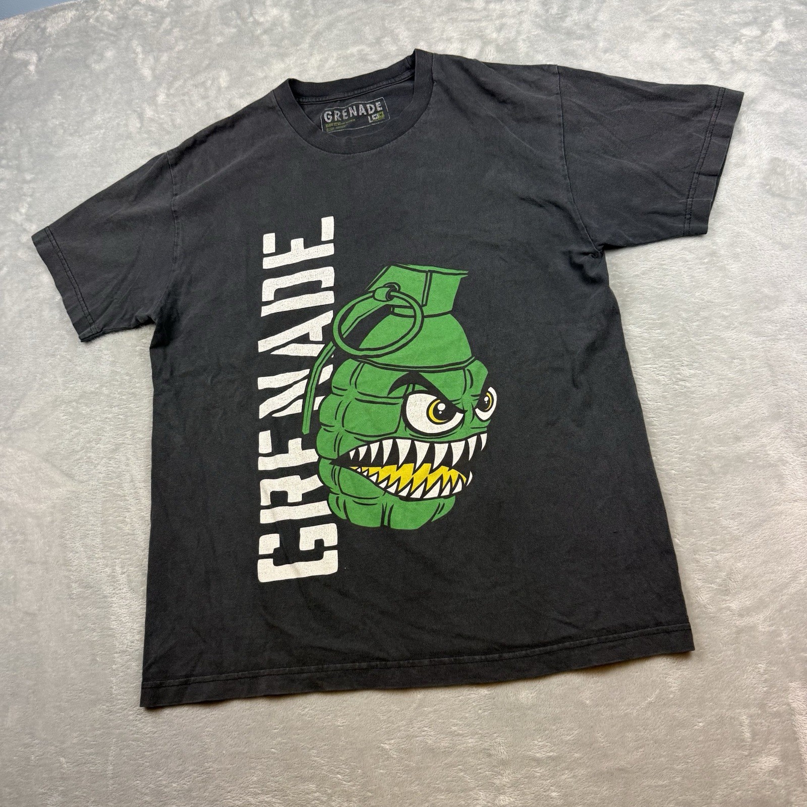 Grenade Grenade Graphic T-Shirt Men’s Large Black Military Streetwear