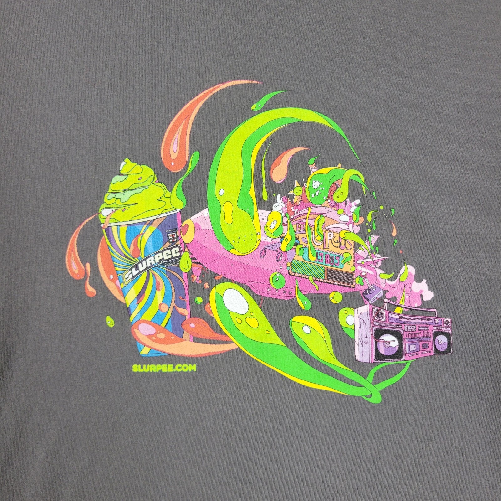 7- Eleven Slurpee T-Shirt Men’s Large Gray Employee Pop Culture Short Sleeve