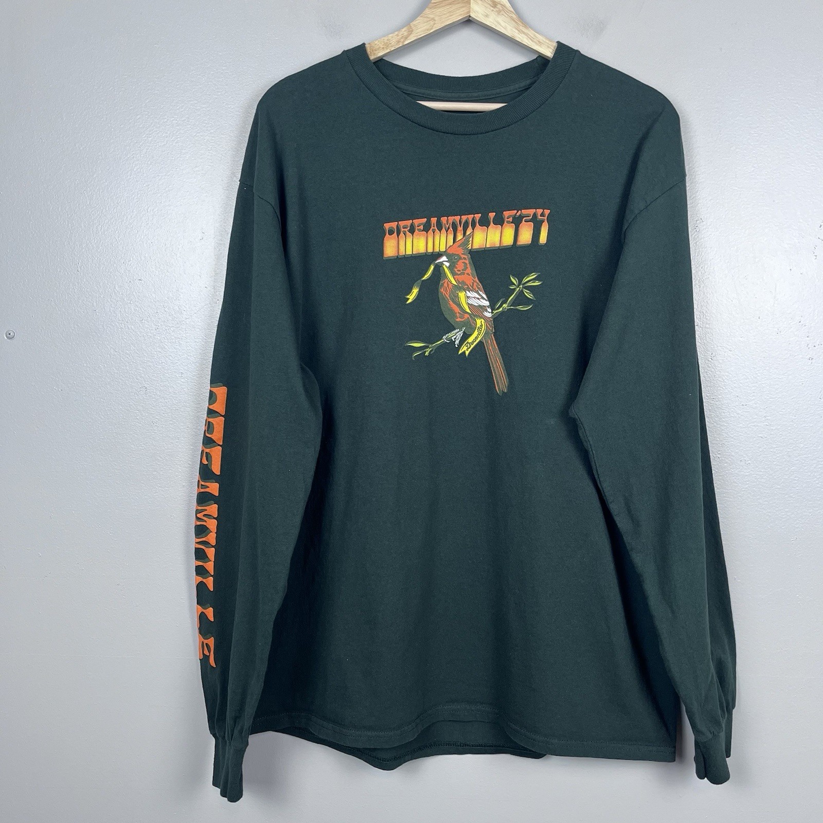 Dreamville Men’s 2024 Cardinal Pine Green Long Sleeve Tee Size L; Music Festival