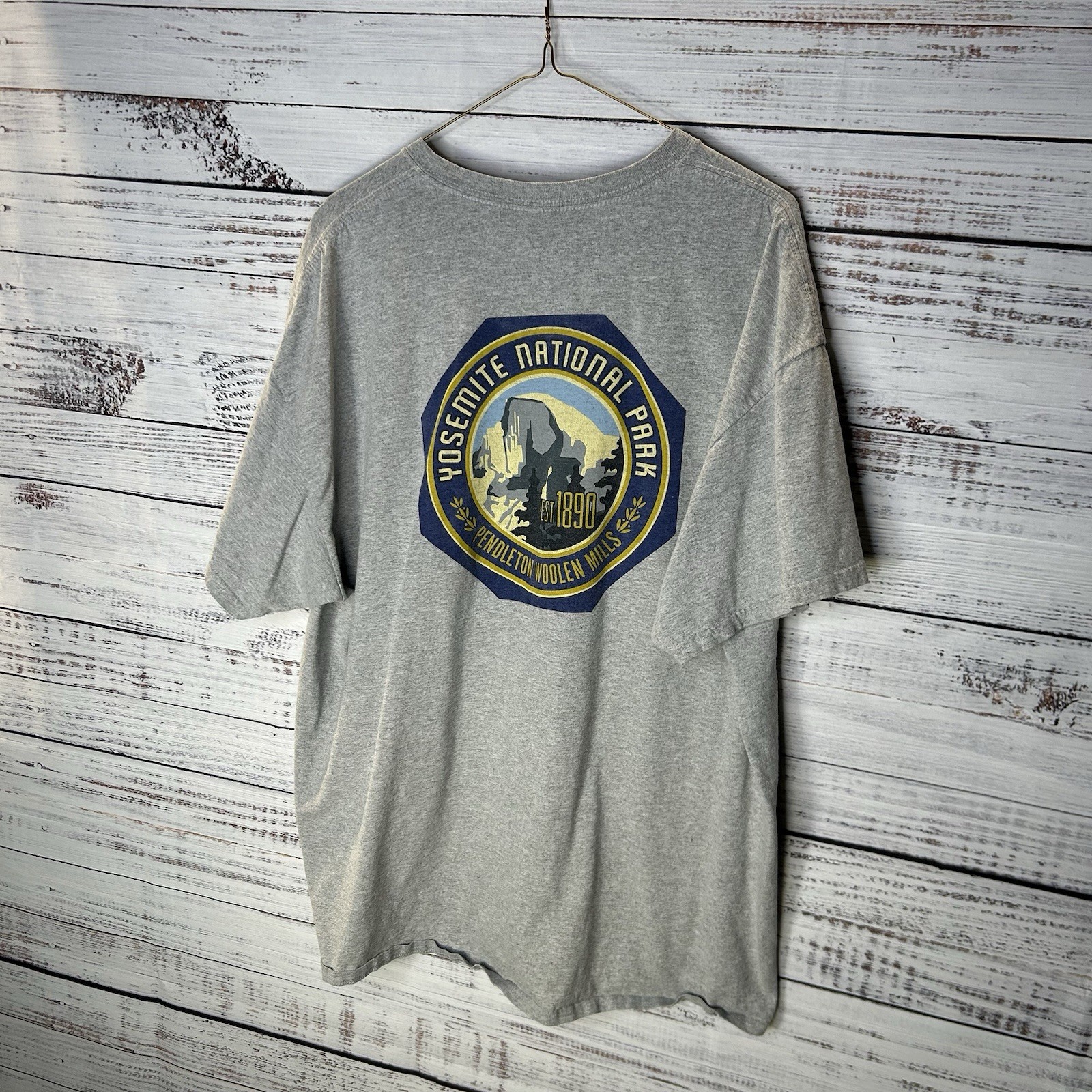 Pendleton Woolen Mills Yosemite National Park Double Sided Graphic T-Shirt – XL