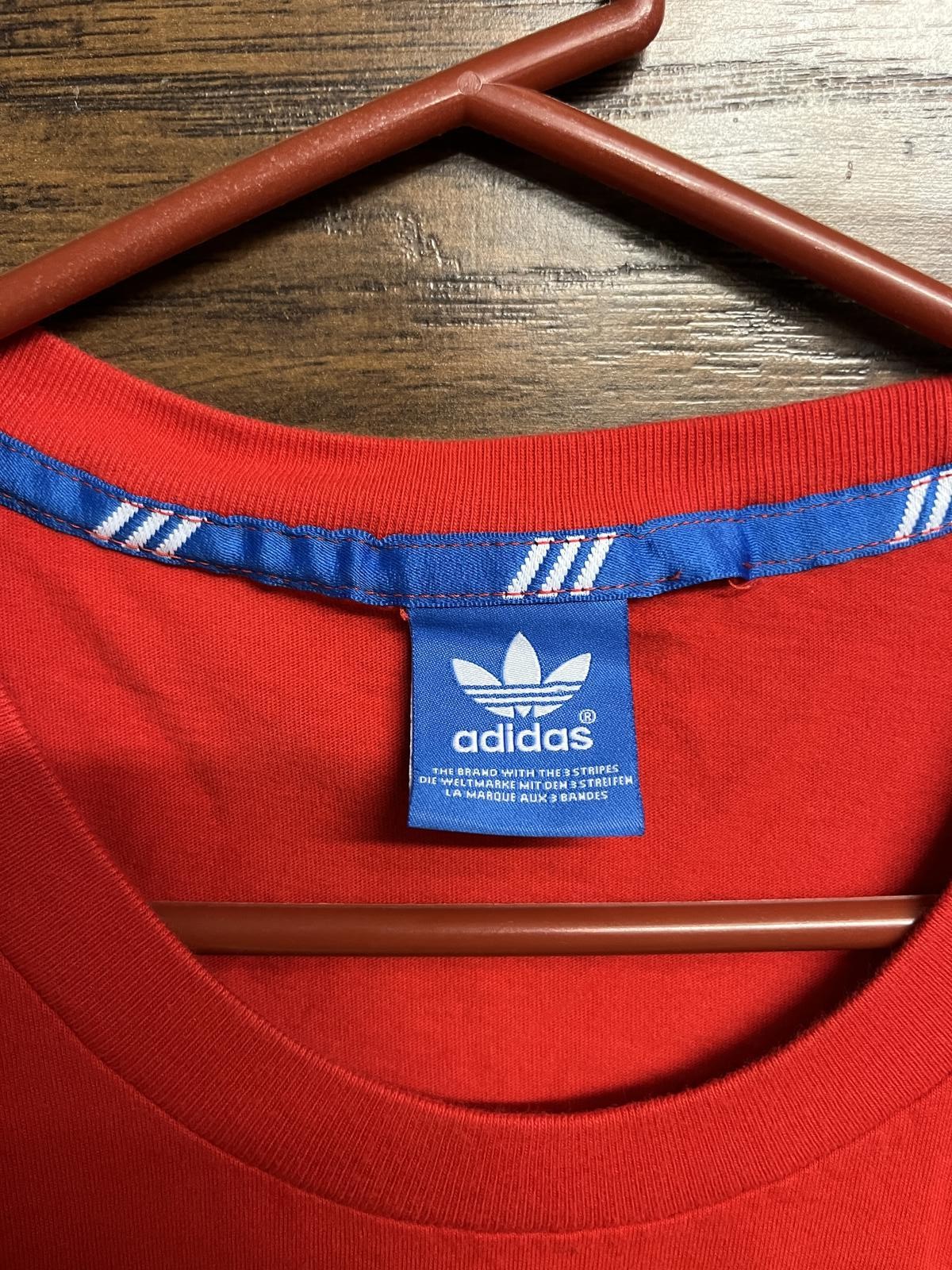 Adidas Textured Pattern – Adult XL RED Short Sleeve T-shirt