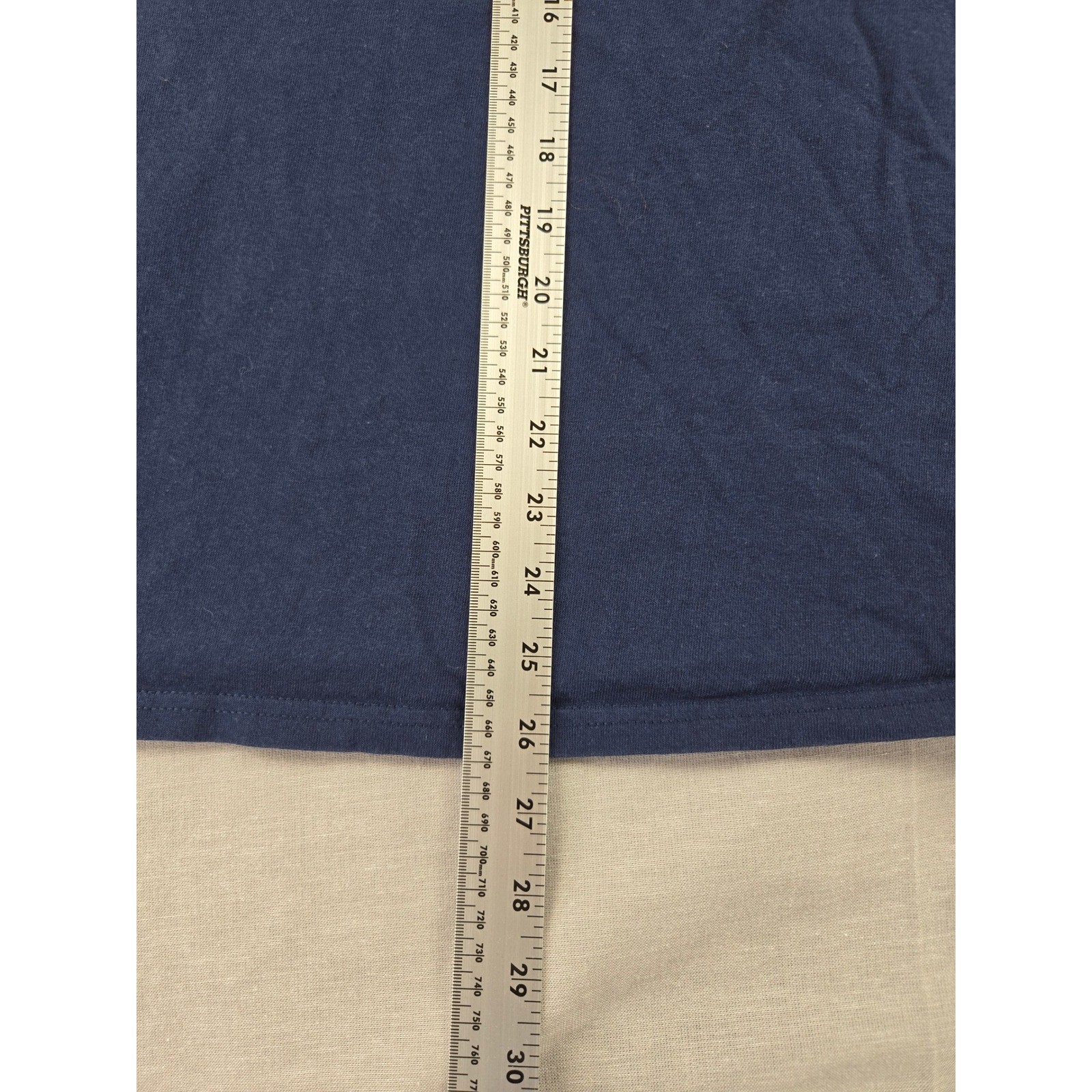 MLB Genuine Merchandise Chicago Cubs Navy Blue Graphic T-Shirt Mens Small CHC