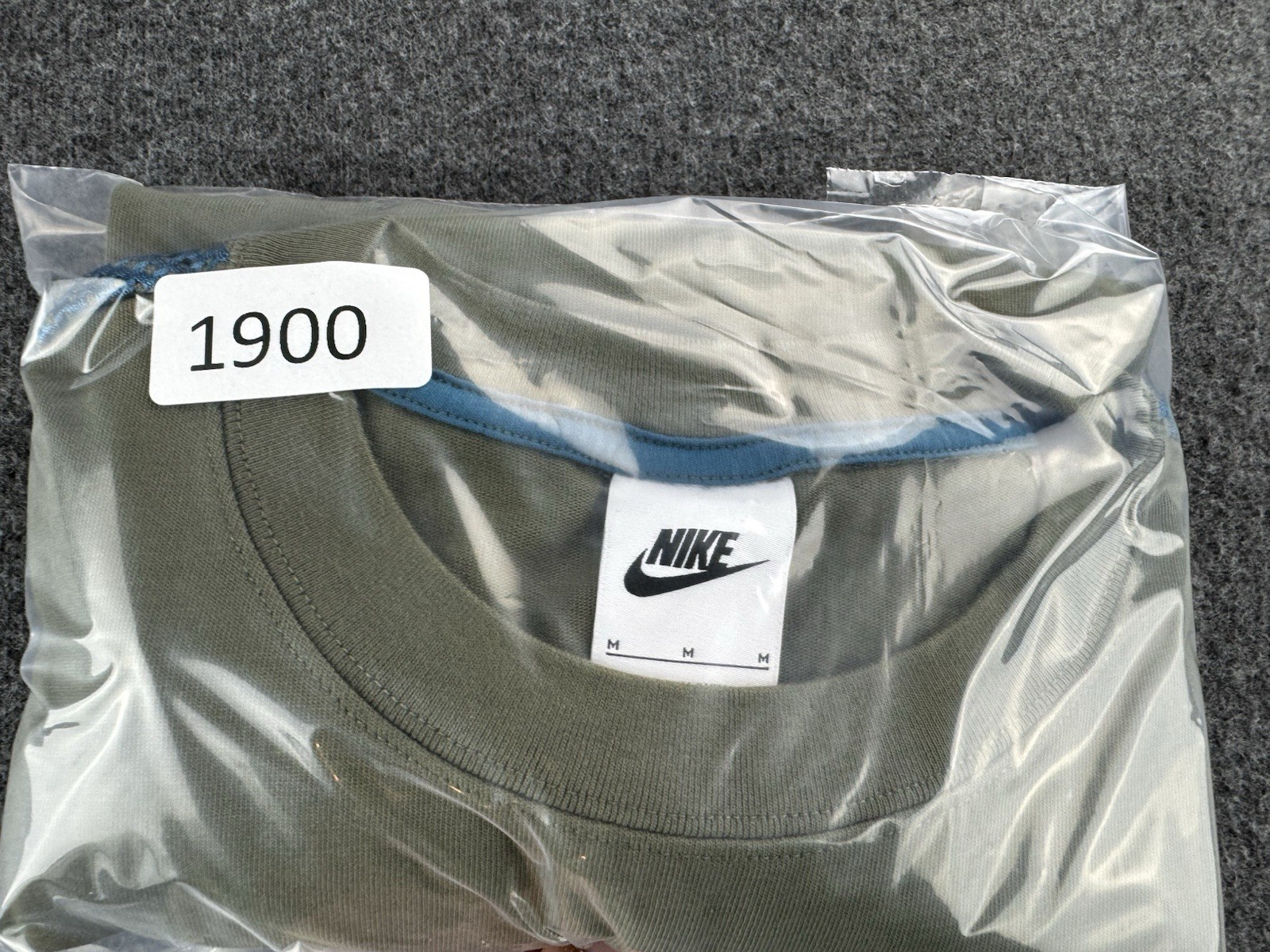 Nike Sportswear T Shirt Size Medium Olive Green Mesh Back Pleated VTG Inspired