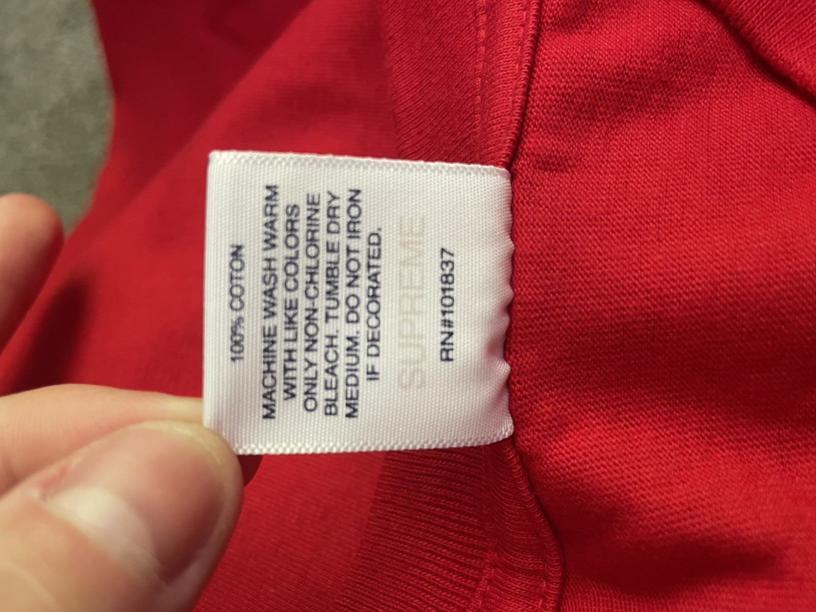 Size Large – Supreme Motion Logo Tee (Red) Brand New!