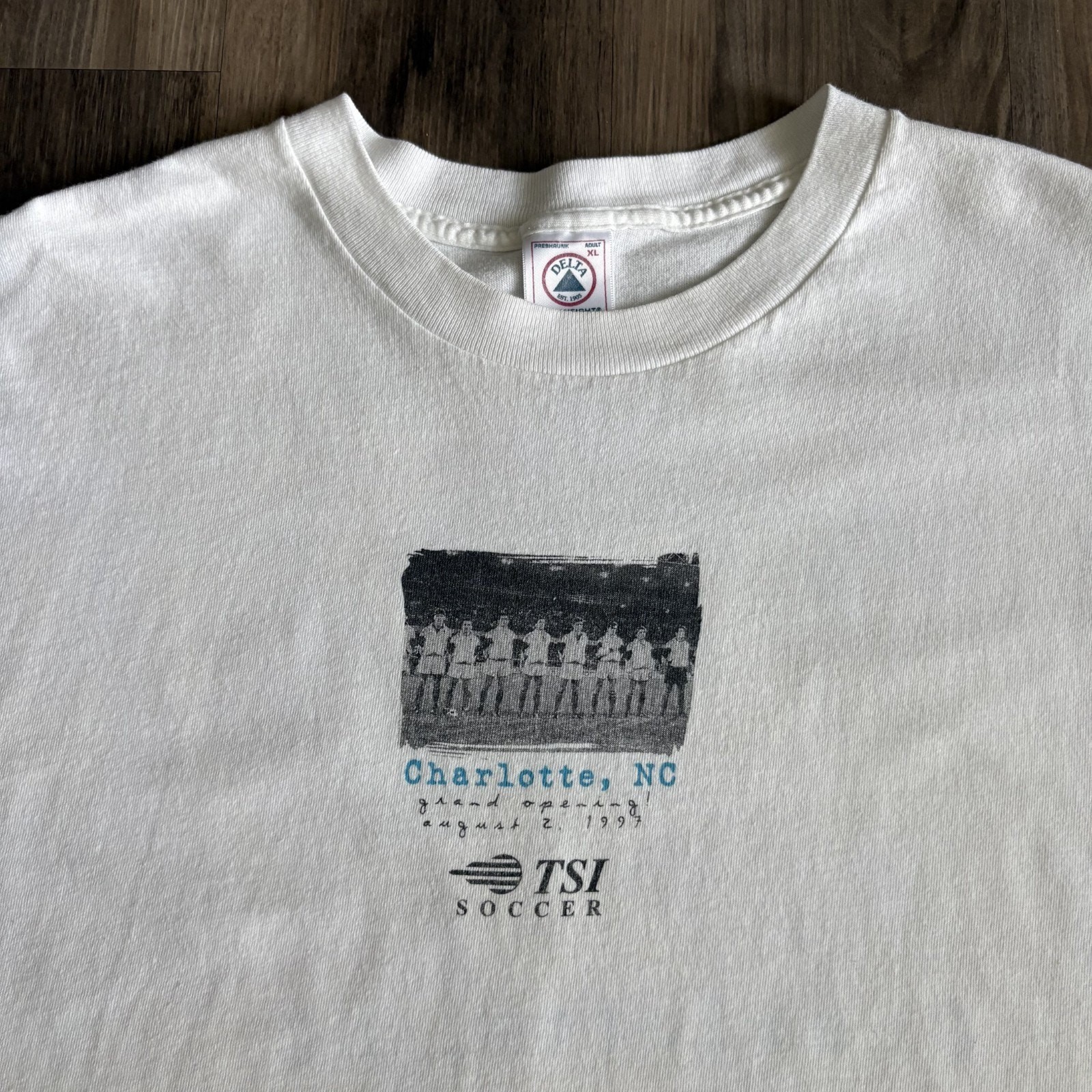 Vintage Soccer T-Shirt Men’s Size XL White 1997 TSI Charlotte NC Store Promo