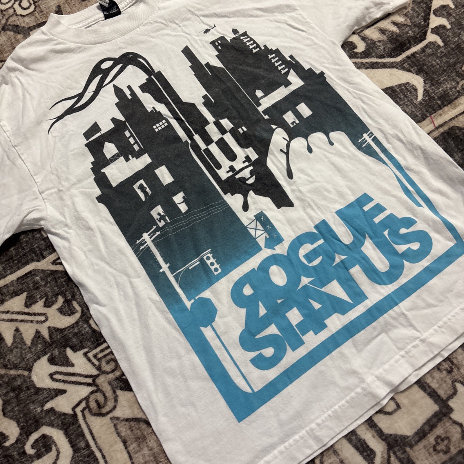 White Y2K Rogue Status Mean Street Short-sleeve T-shirt Size Medium
