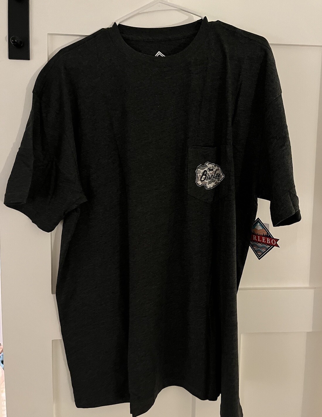 Burlebo Outdoors Men’s Camo Deer Arrowhead T-Shirt Size XL NWT Dark Grey