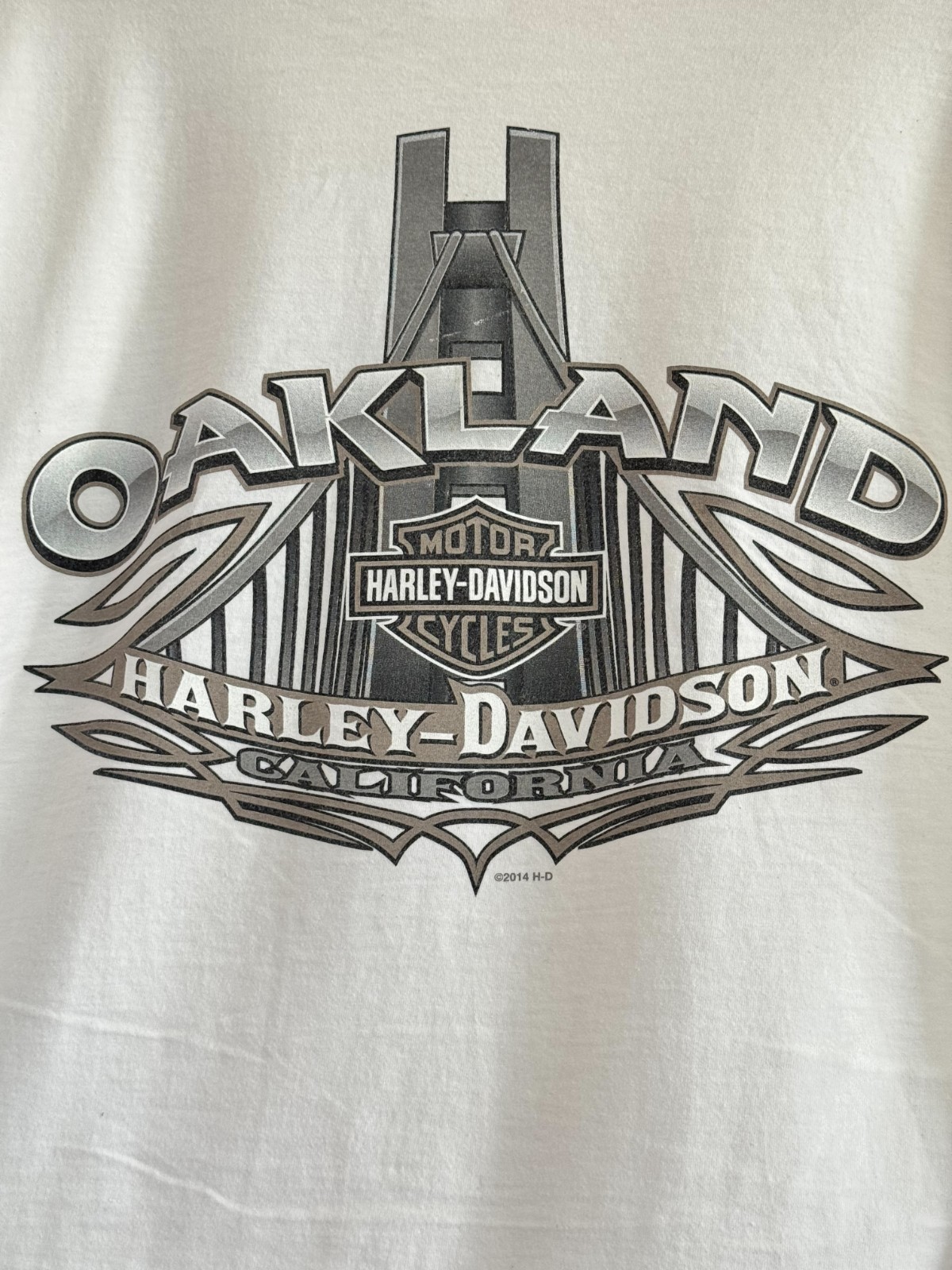 Harley Davidson Oakland CA Long Sleeve Shirt Mens XL White Spell Out Sleeve Bike