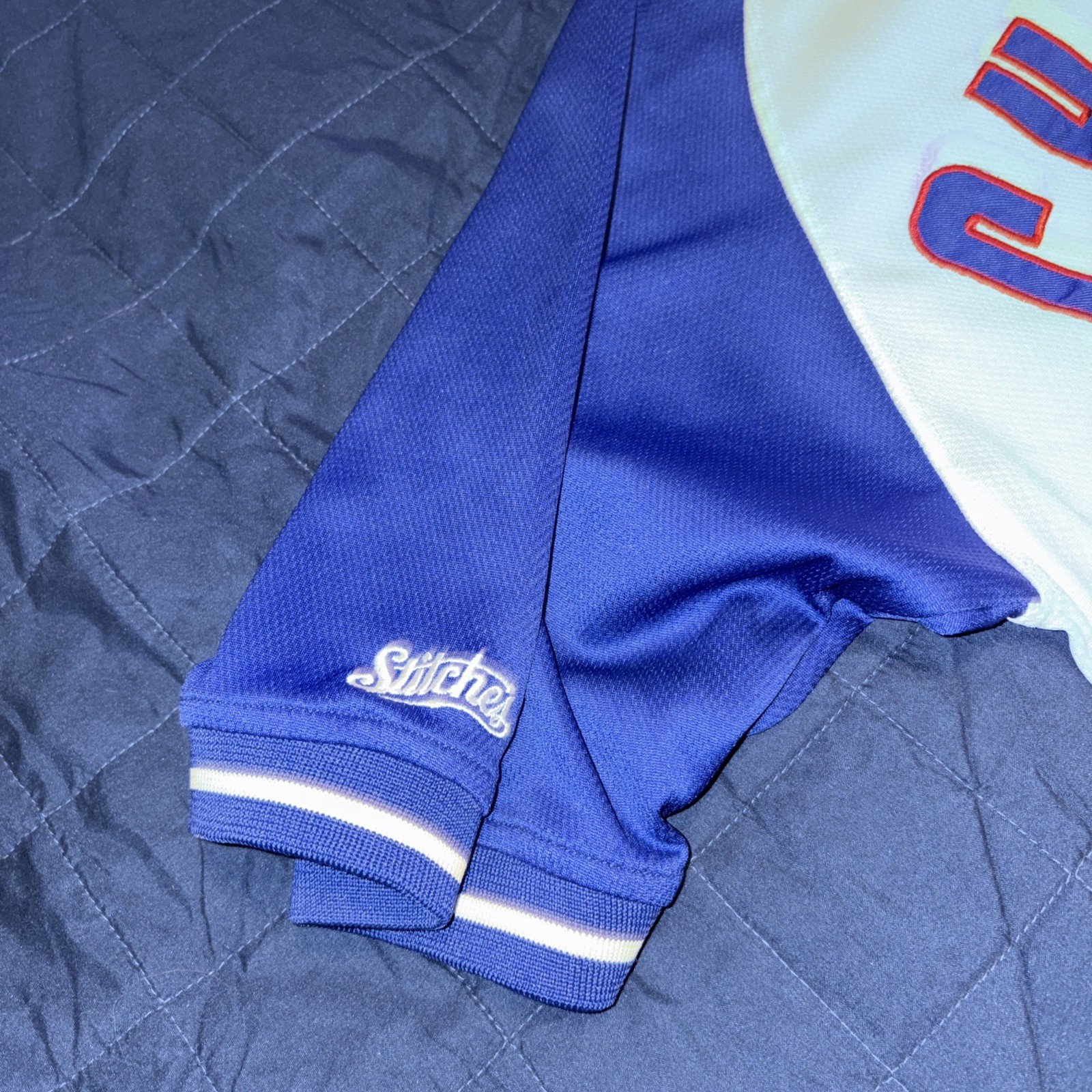 White Blue Chicago Cubs Stitches Baseball Shirt Jersey Men’s Medium Good Cond.