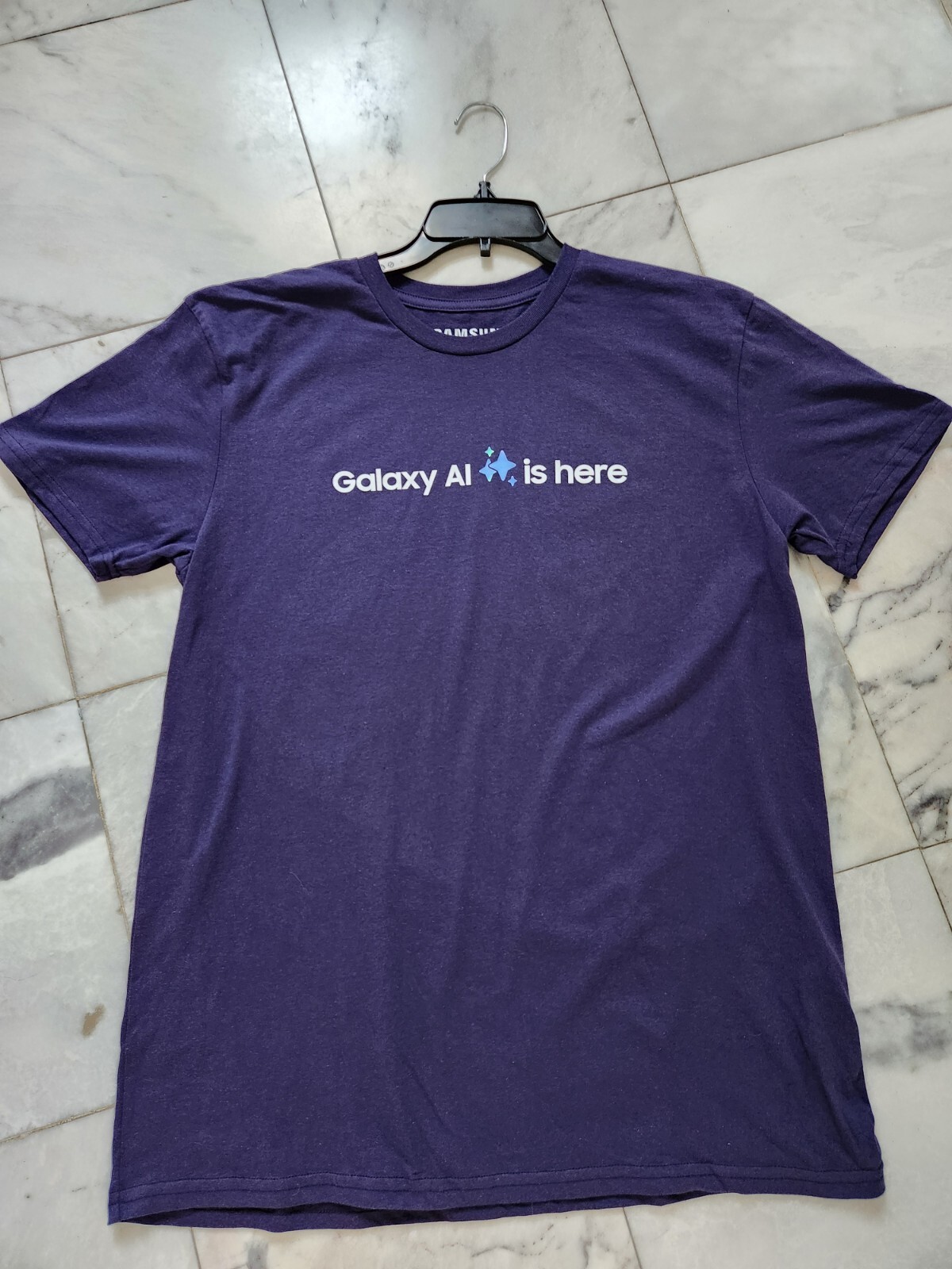 Samsung ‘Galaxy Ai is Here’ Logo T-Shirt Size Small New!