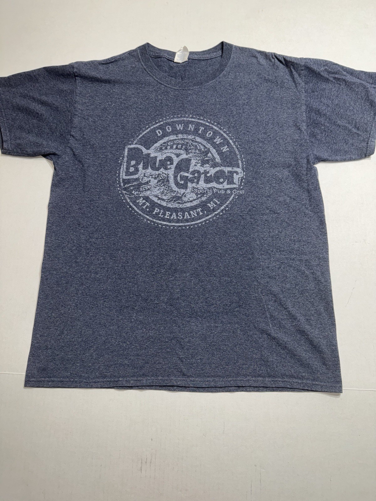 Vintage Jerzees Dri-Power Men’s Large Blue Gator Gray Short Sleeve T-Shirt