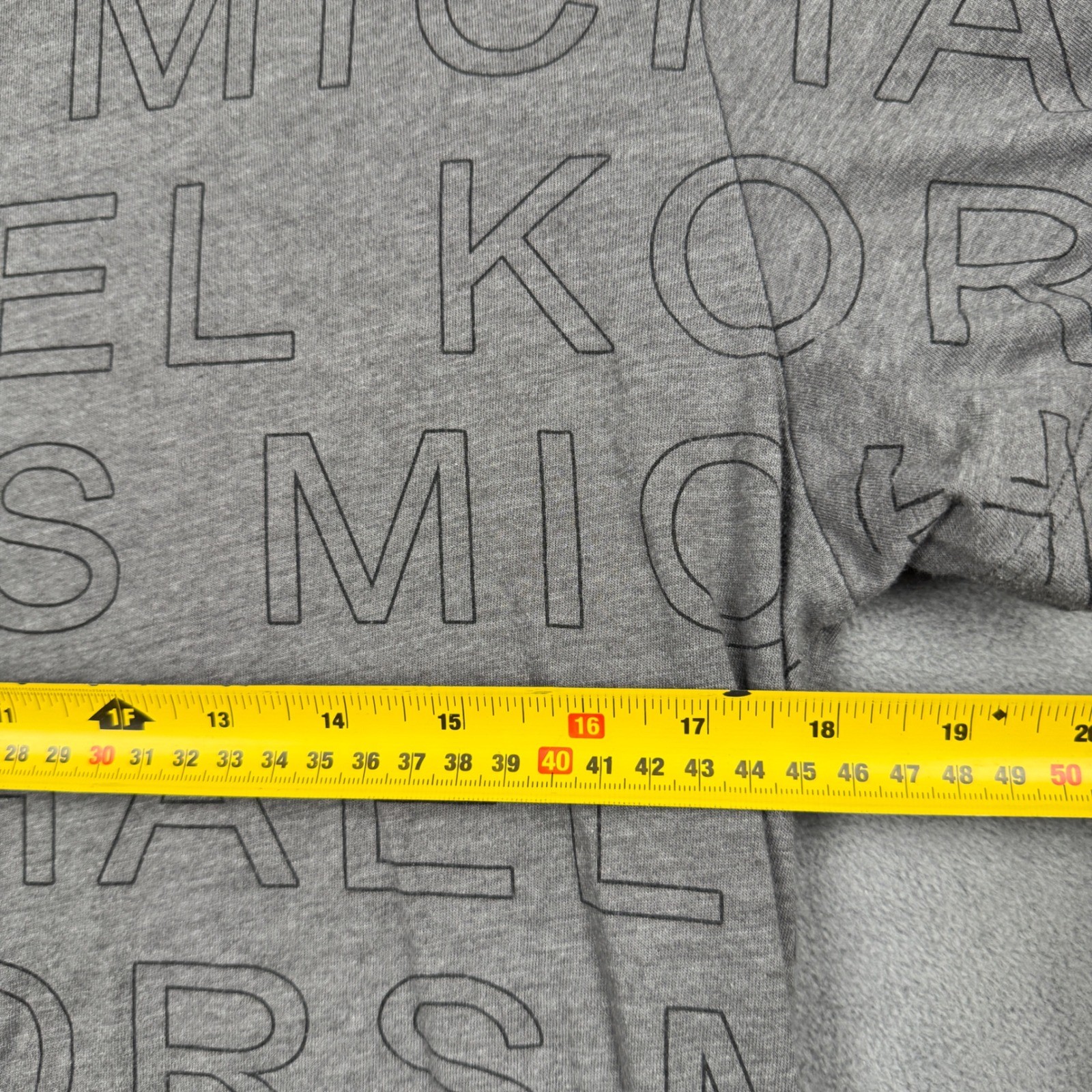 Michael Kors Mens T-Shirt Gray All Over Outline Logo Graphic Crew Neck Medium