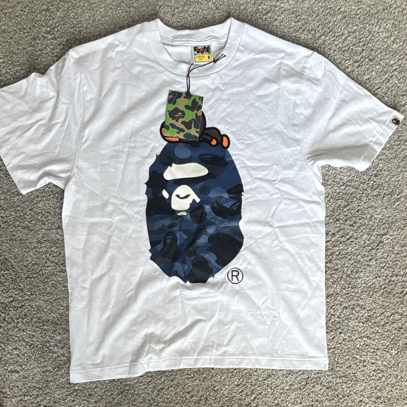 A Bathing Ape BAPE Baby Milo Big Ape Head Logo Graphic Tee Men’s M White Crew