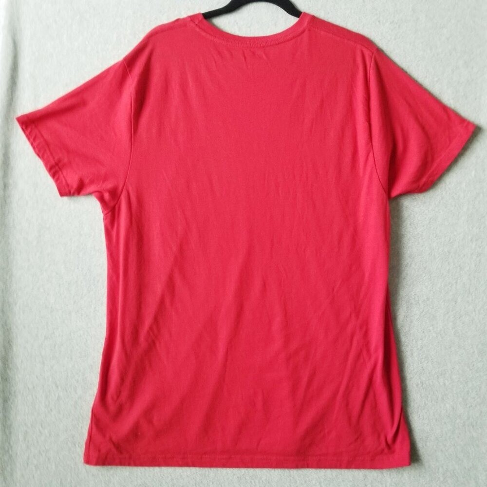 Holiday Time Mens “Don’t Stop Believing” Santa T-shirt Tee Christmas Party Sz XL