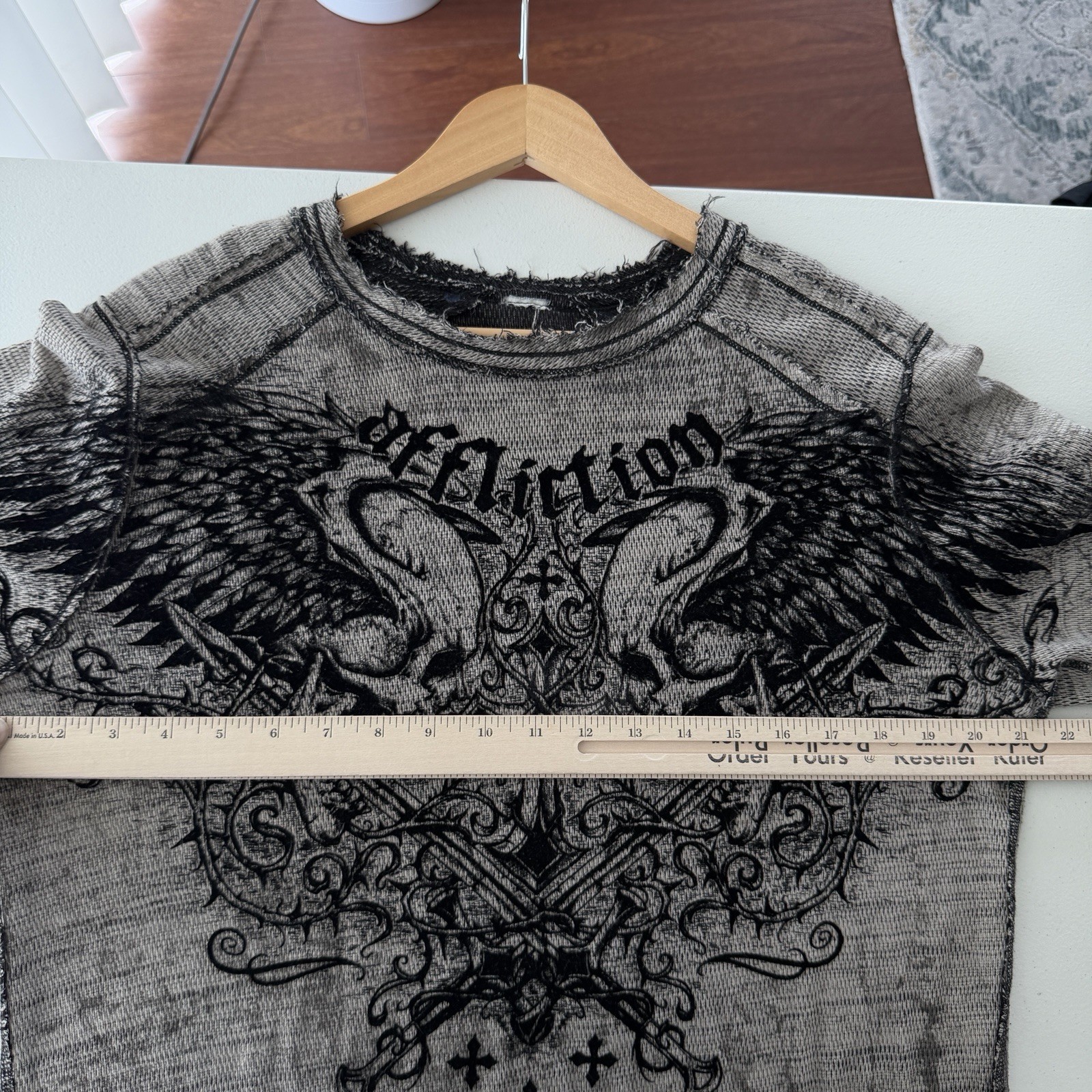Affliction Reversible Thermal Shirt Mens Large Waffle Knit long Sleeve Y2K Wings