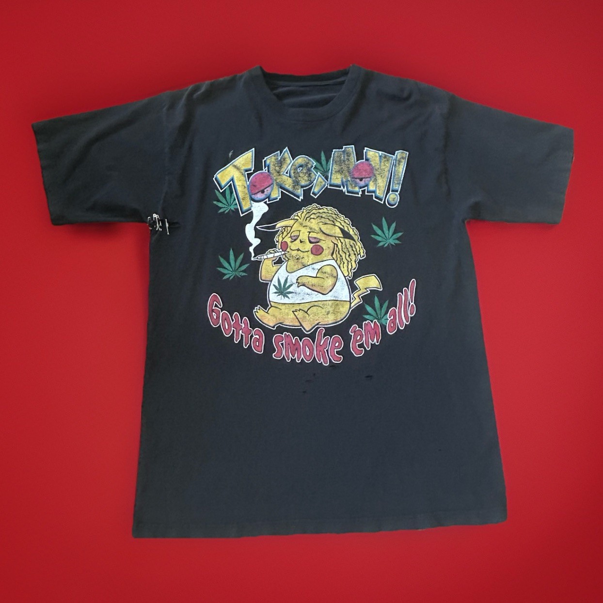 Vintage Pokemon Pikachu Gotta Smoke ‘Em All TOKEMON DISTRESSED TEE VTG
