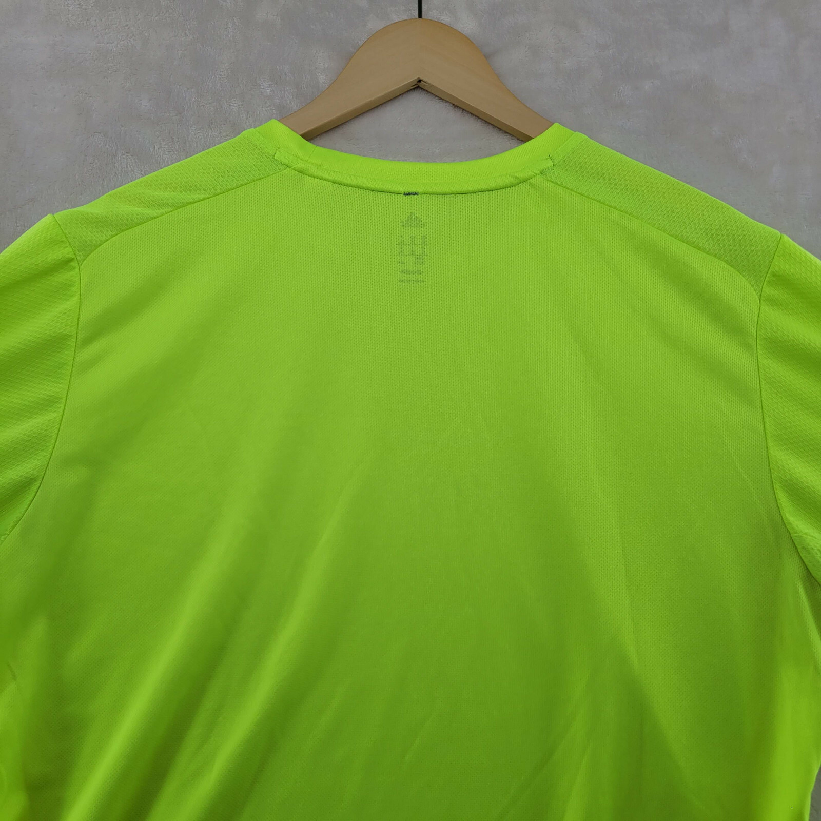 Adidas Response Running Men Size XL Solid Yellow Short Sleeve Crew-Neck T-Shirt