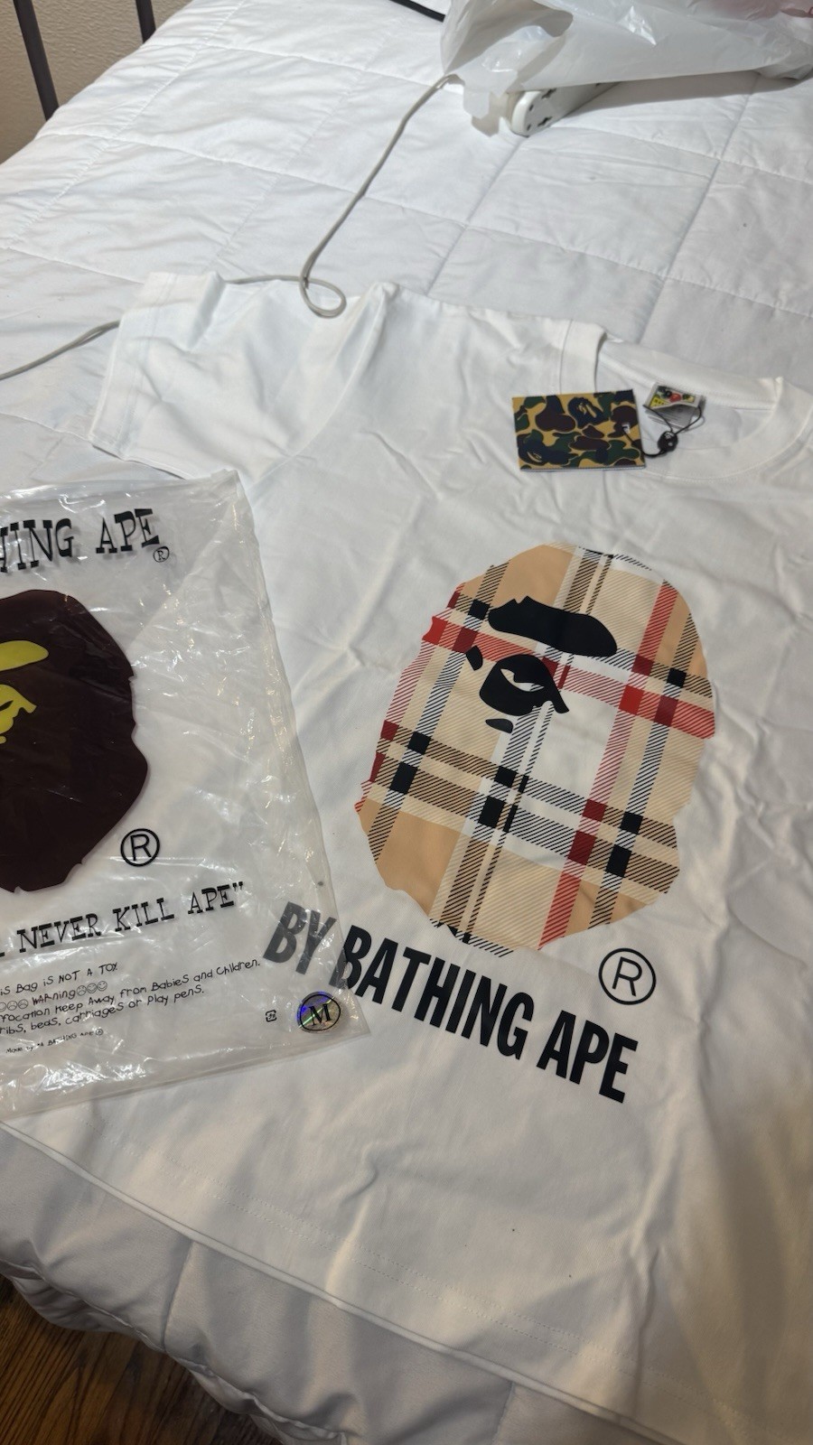 A Bathing Ape BAPE Men’s White Logo Graphic Print Crew Neck T-Shirt Size L