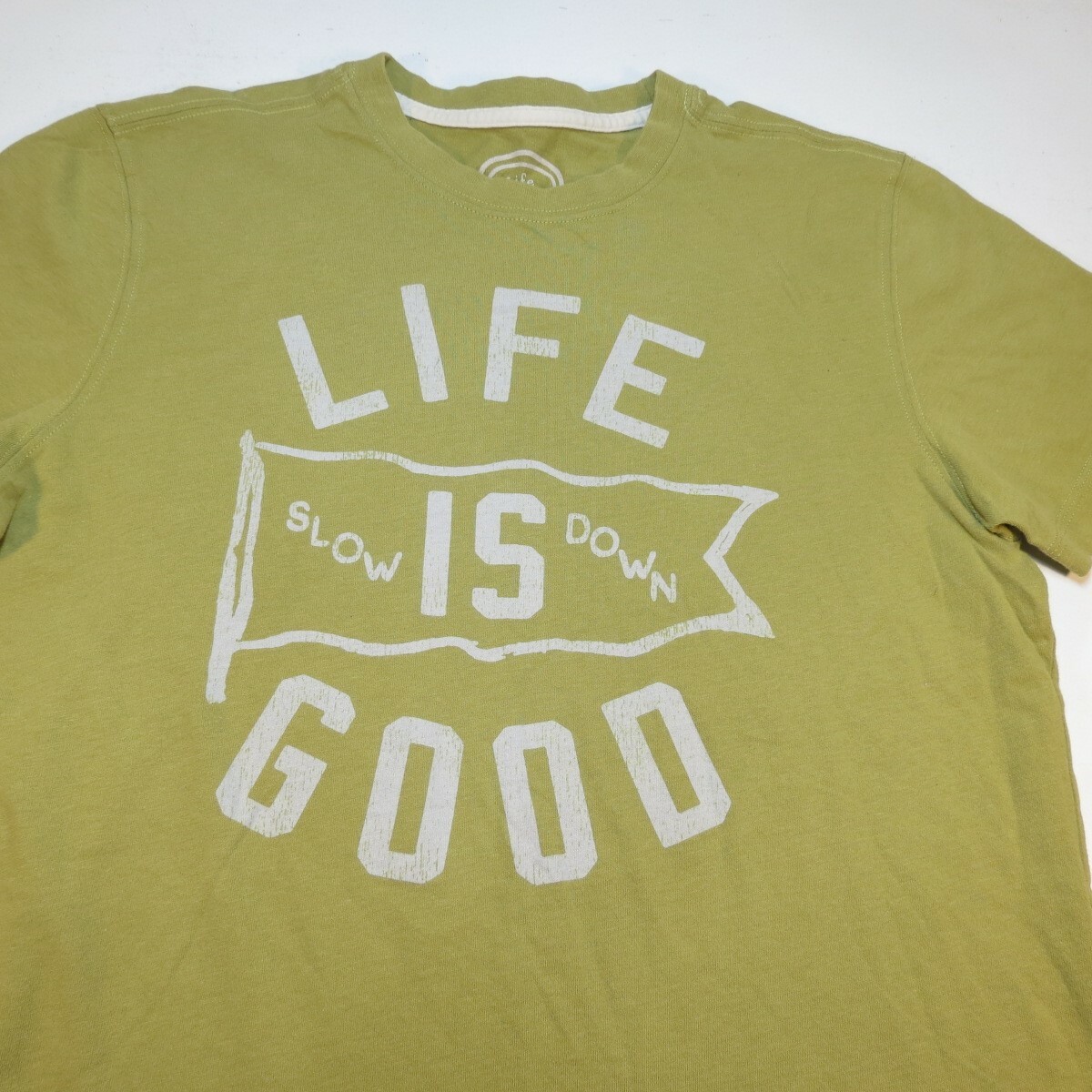 LIFE IS GOOD SLOW DOWN SEMI FITTED TEE T SHIRT Mens S