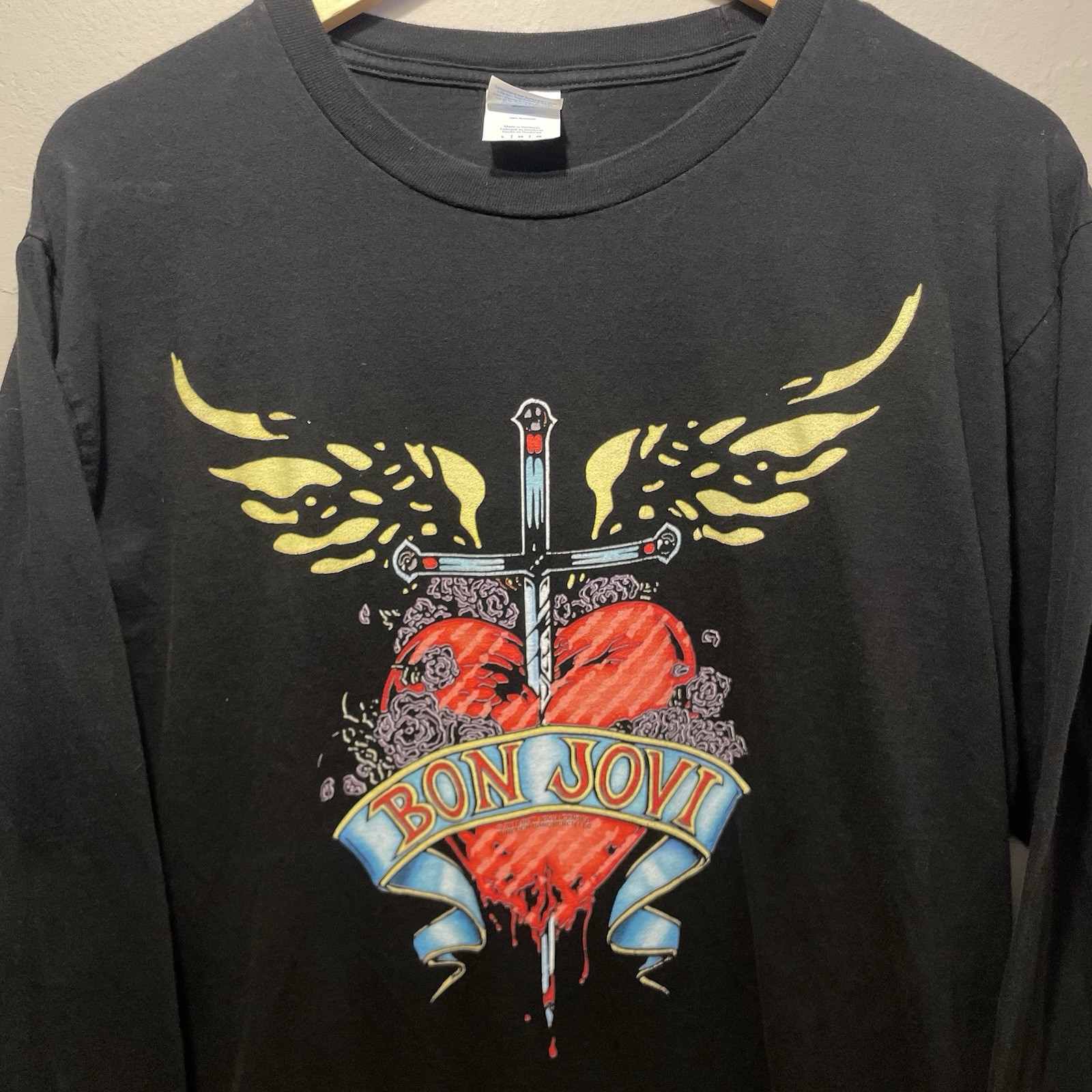 Bon Jovi 2017 Long Sleeve Front Print Men’s Size L